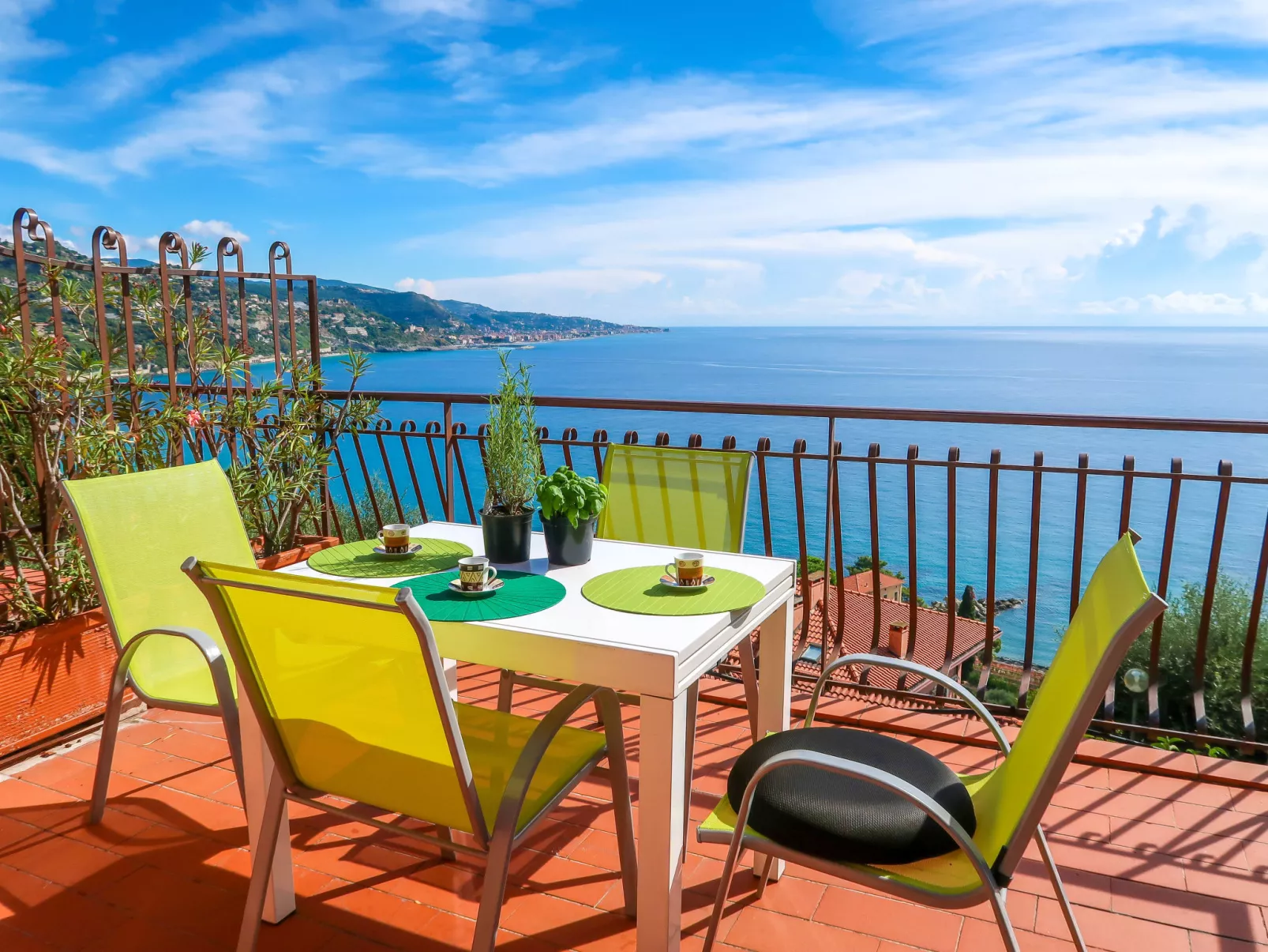 Paradise View-Outside
