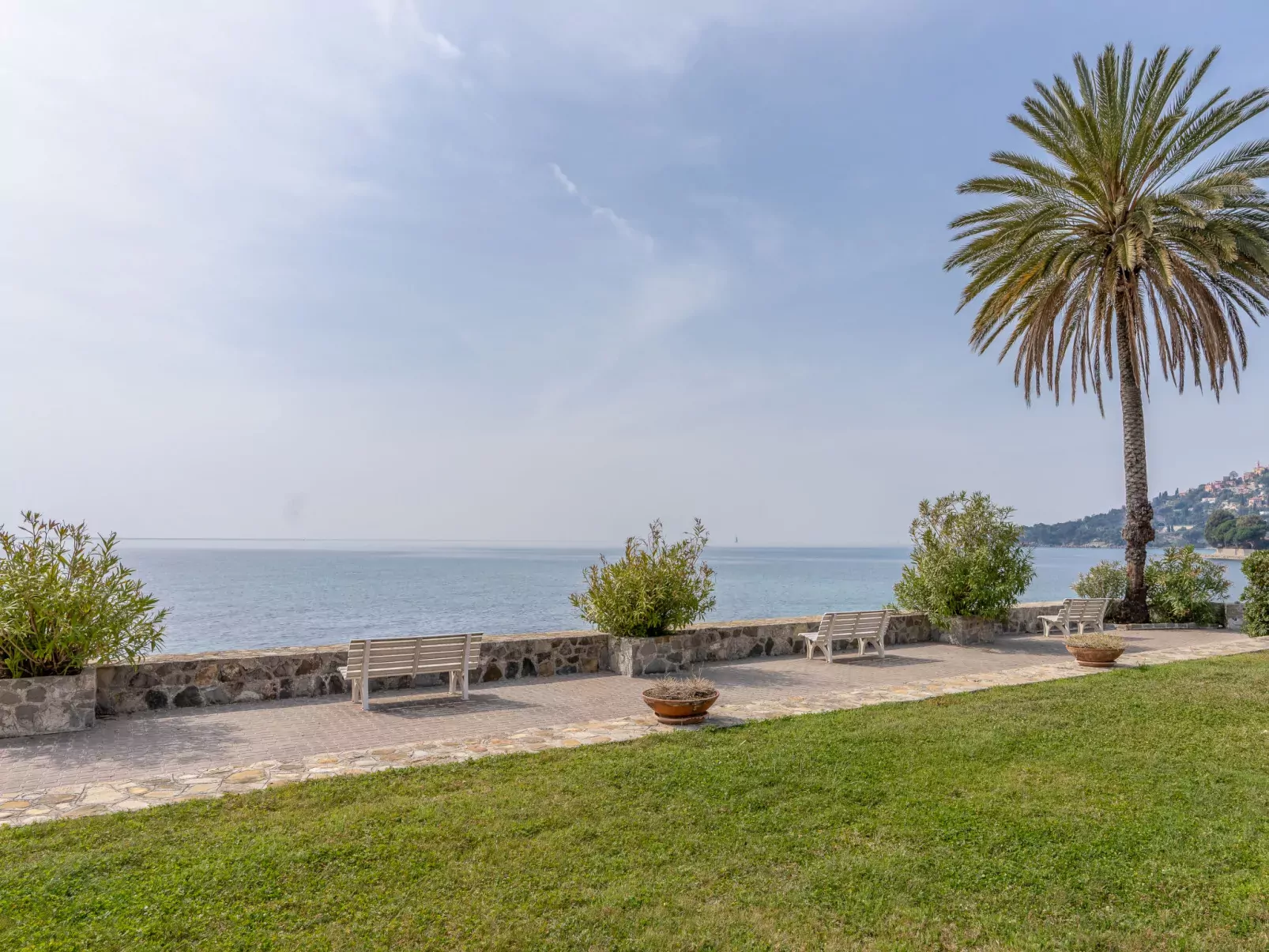 Vista Mare-Outside
