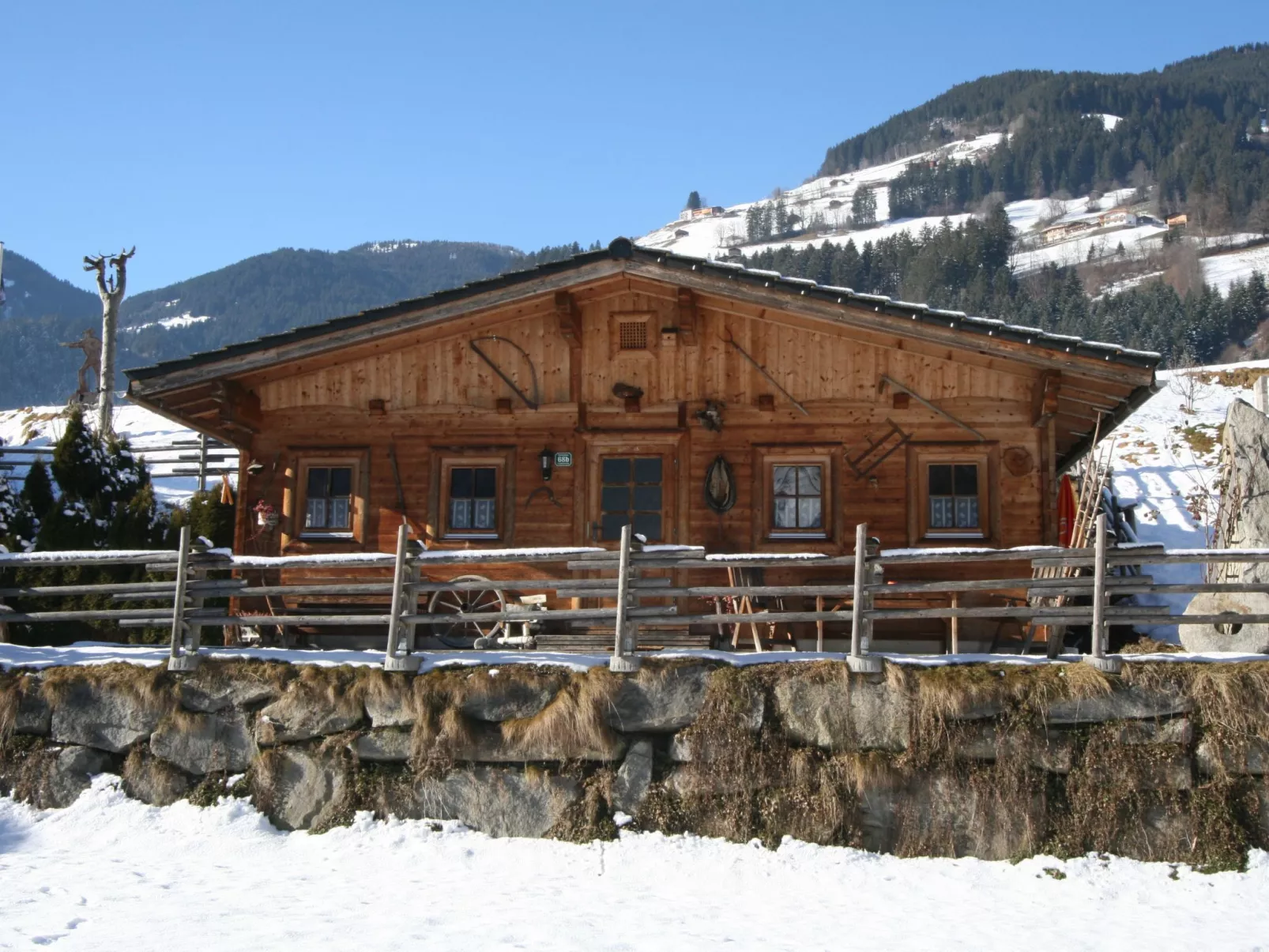 Lindenalm-Outside