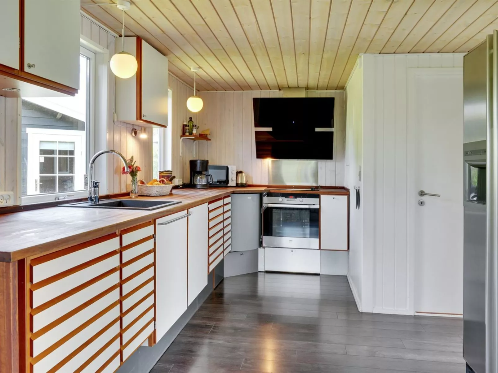 "Edel" - 650m from the sea-Inside