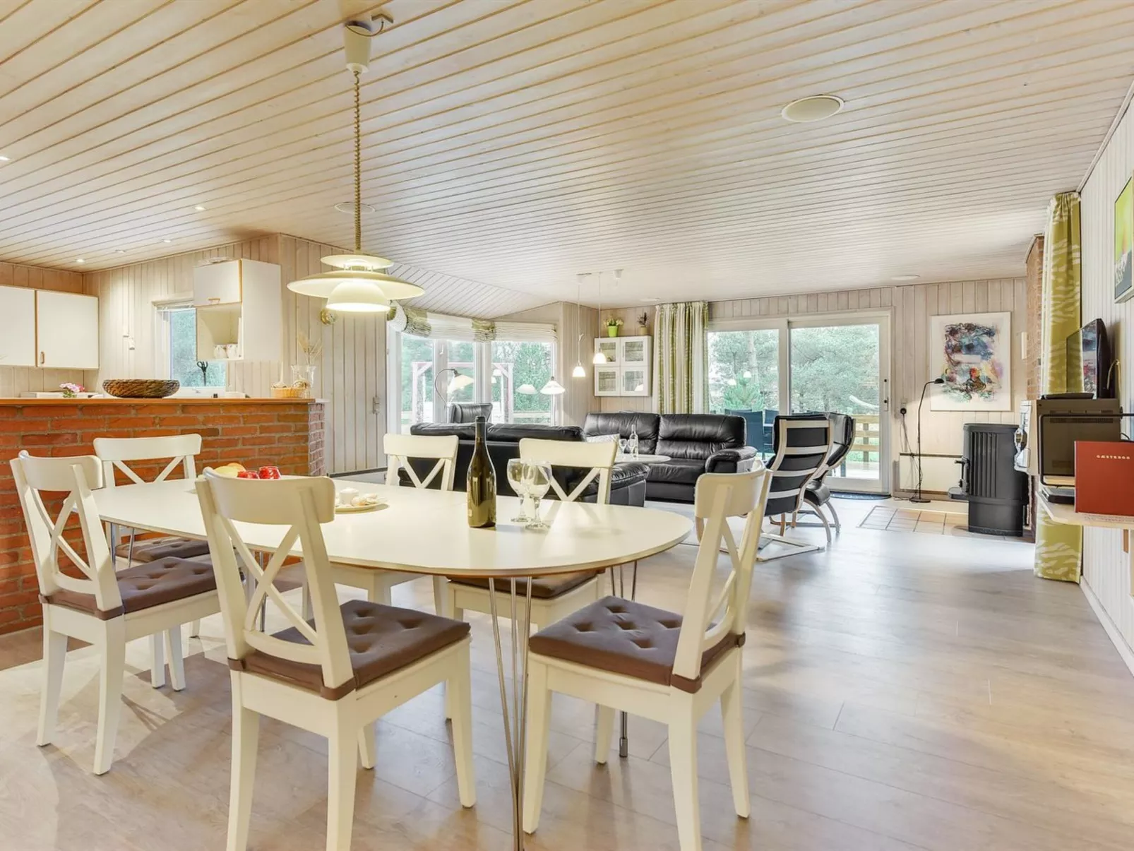 "Harthwik" - 1km from the sea-Inside