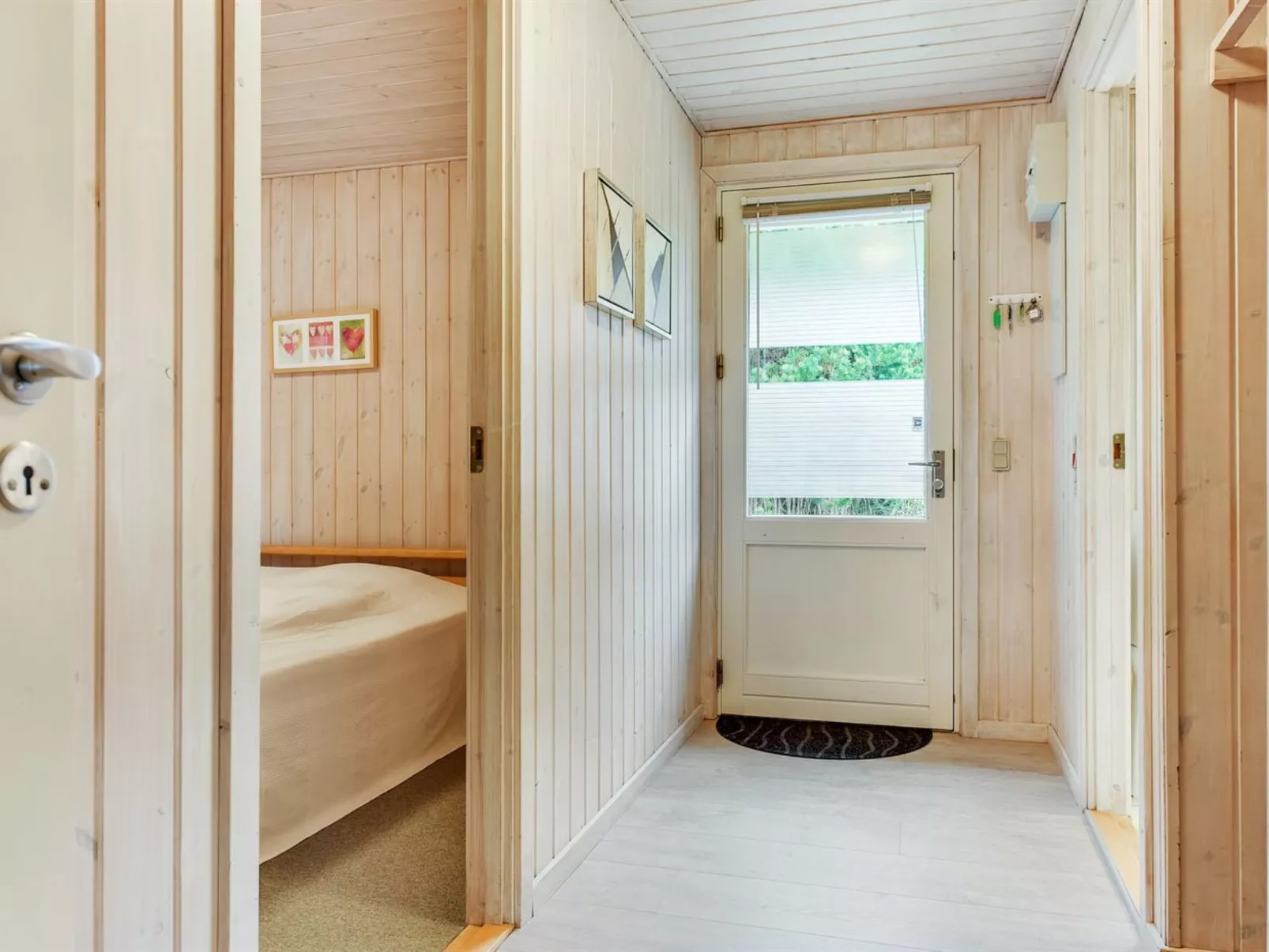 "Harthwik" - 1km from the sea-Inside