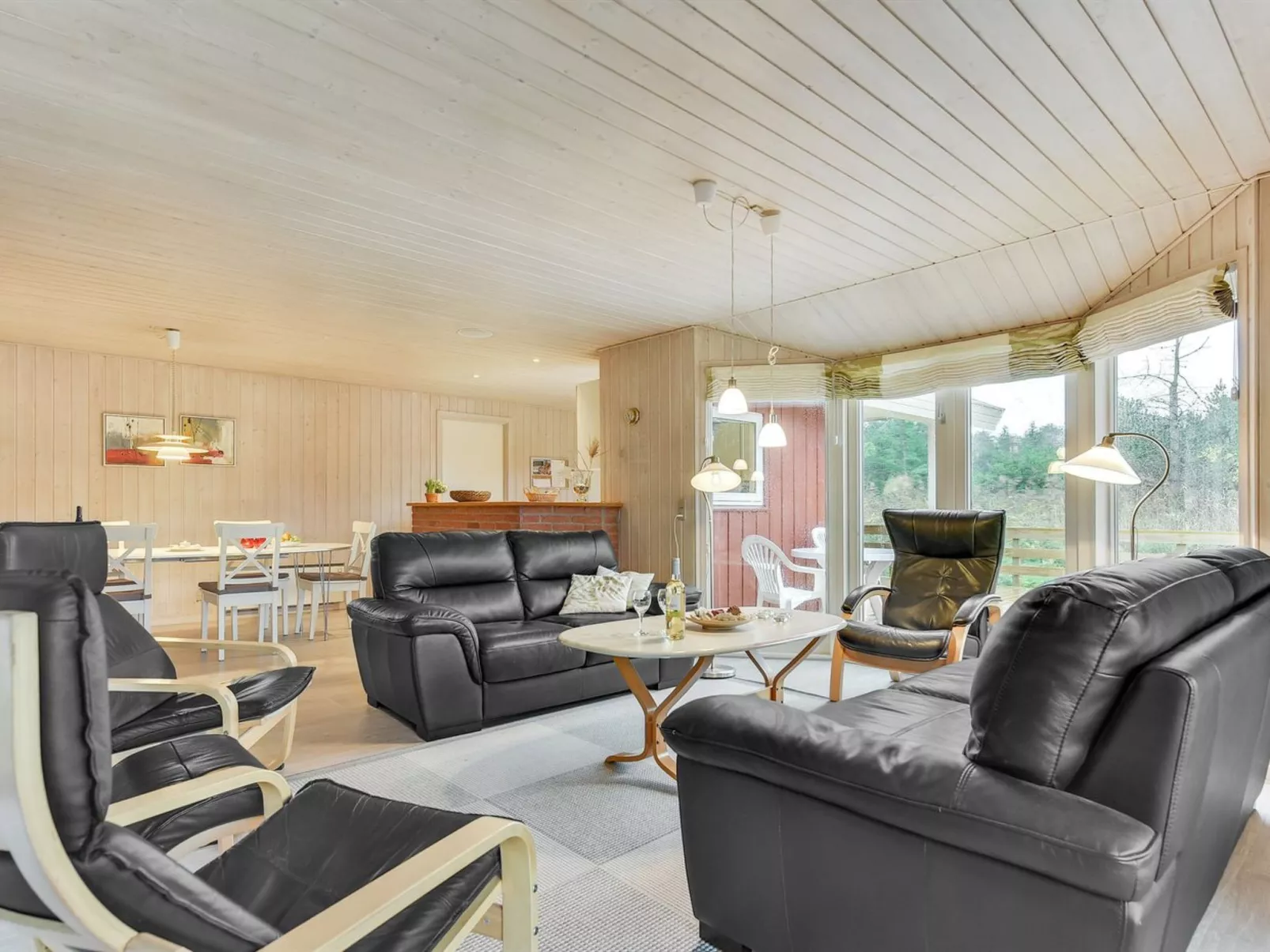 "Harthwik" - 1km from the sea-Inside