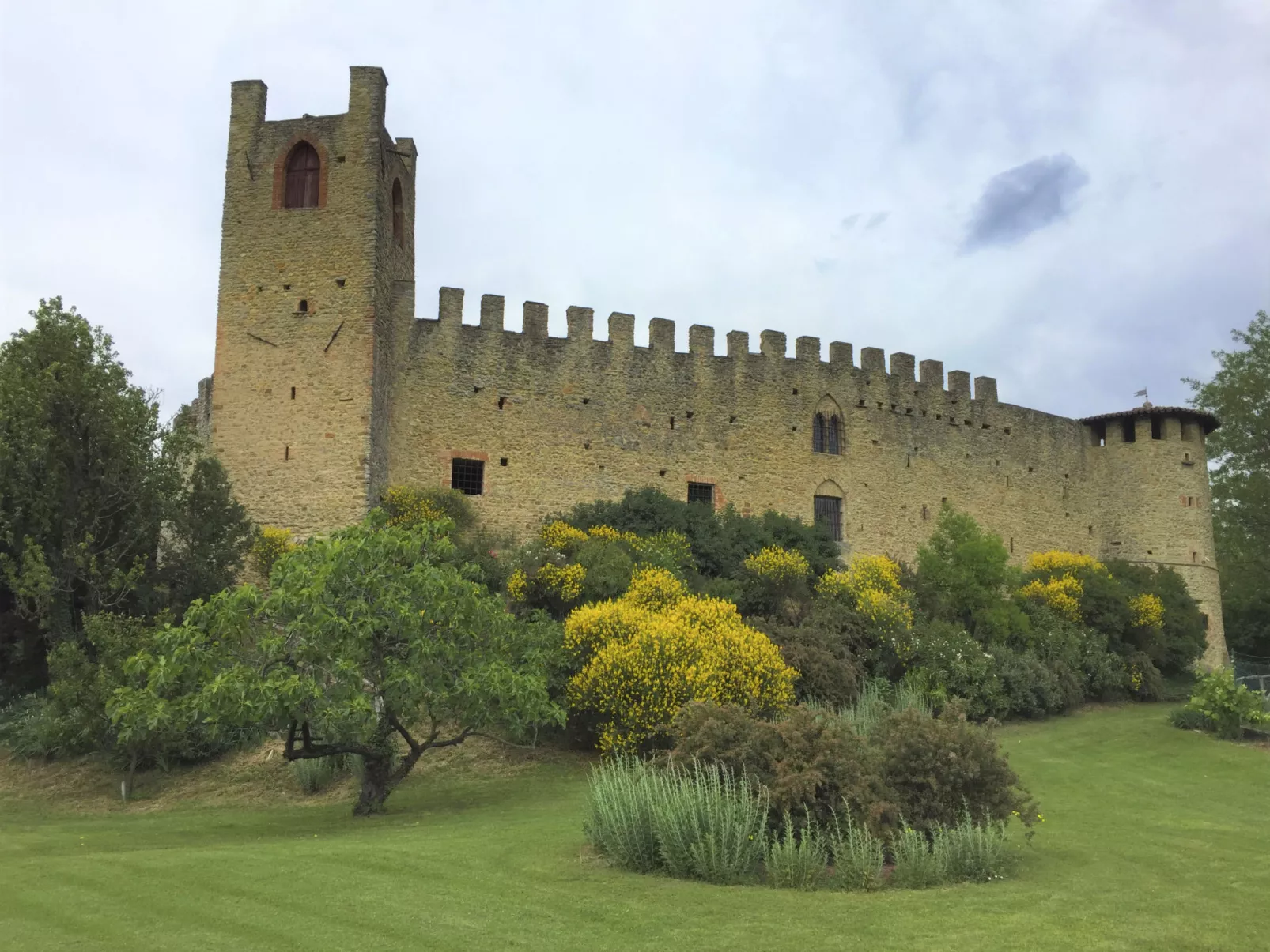 Di Magnano-Outside