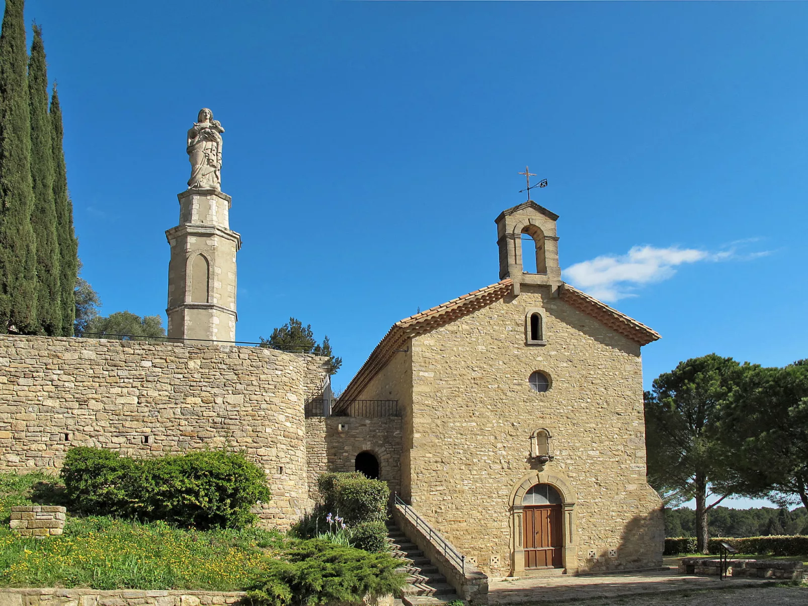 A la porte d'Avignon-Area