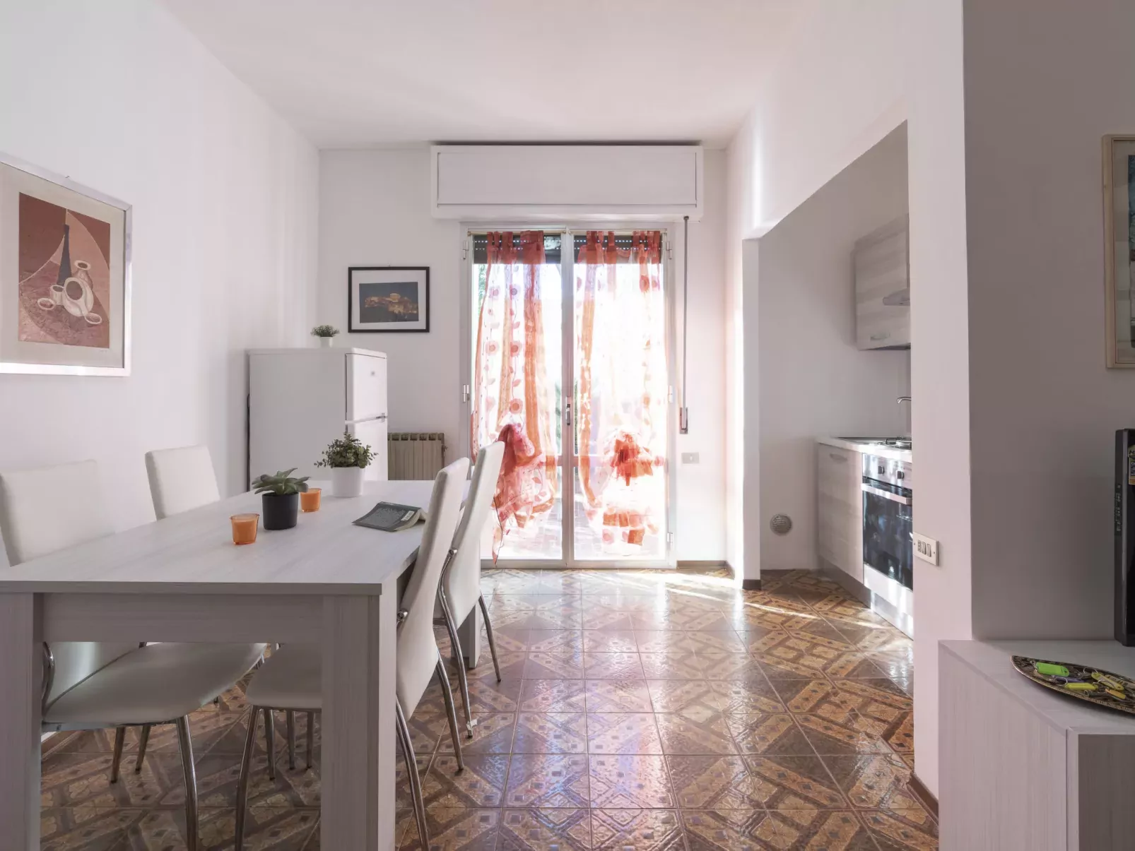 Happy Home-Inside