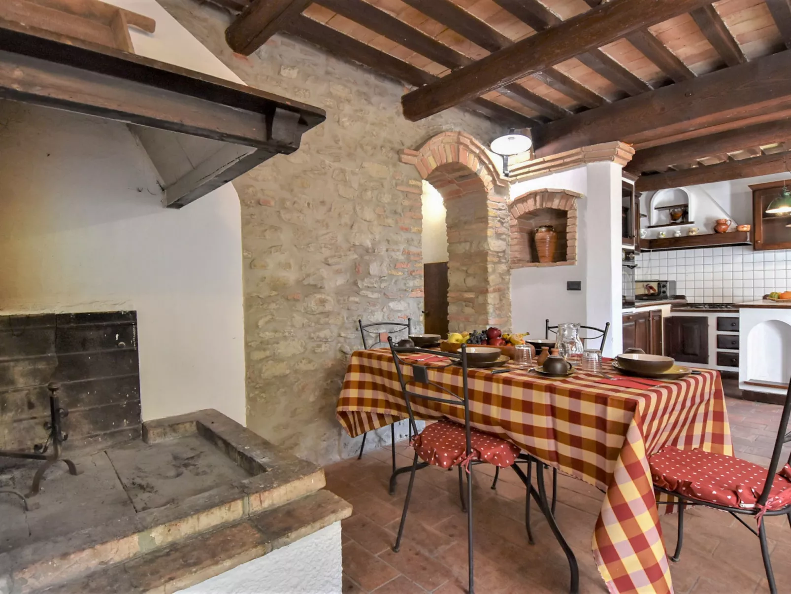 Casale Antica Pietra-Dedans