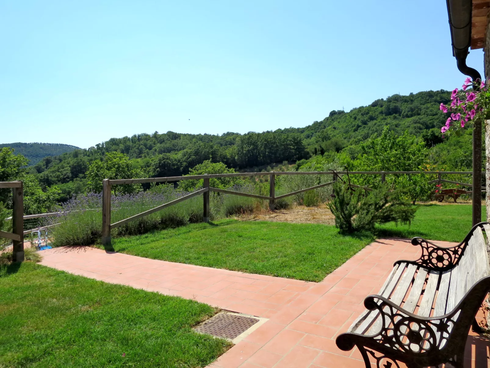 Pian dei Carpini - Janis-Outside