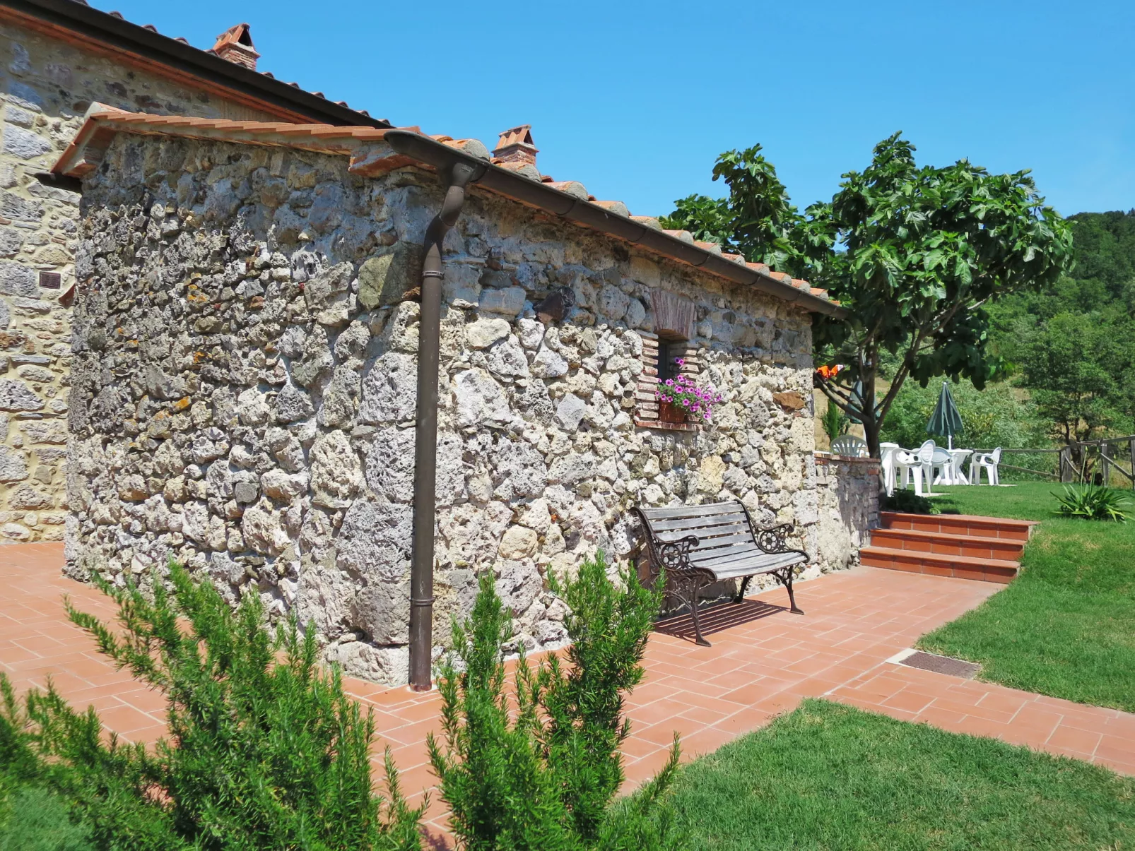 Pian dei Carpini - Janis-Outside