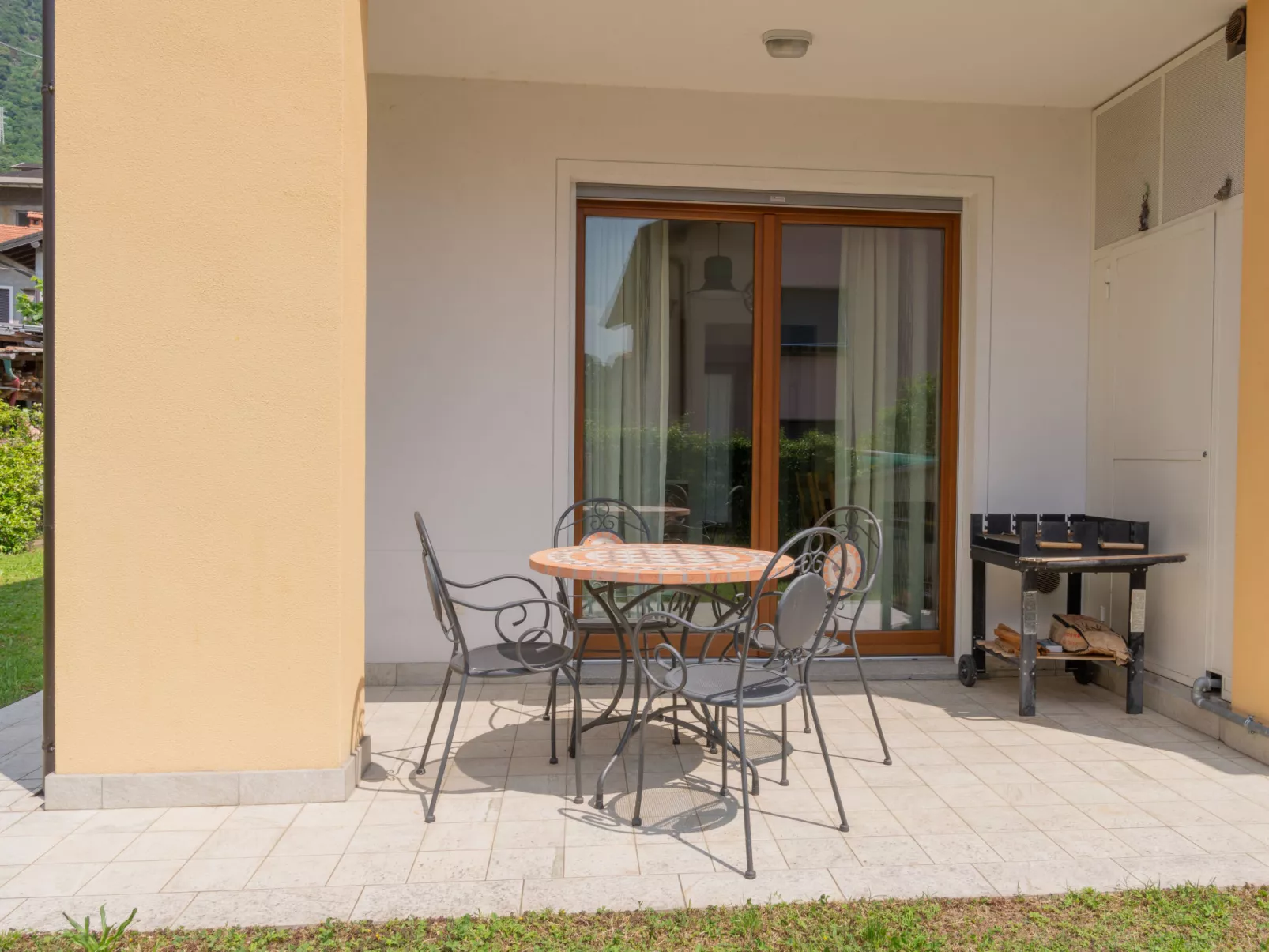 Risi-Outside