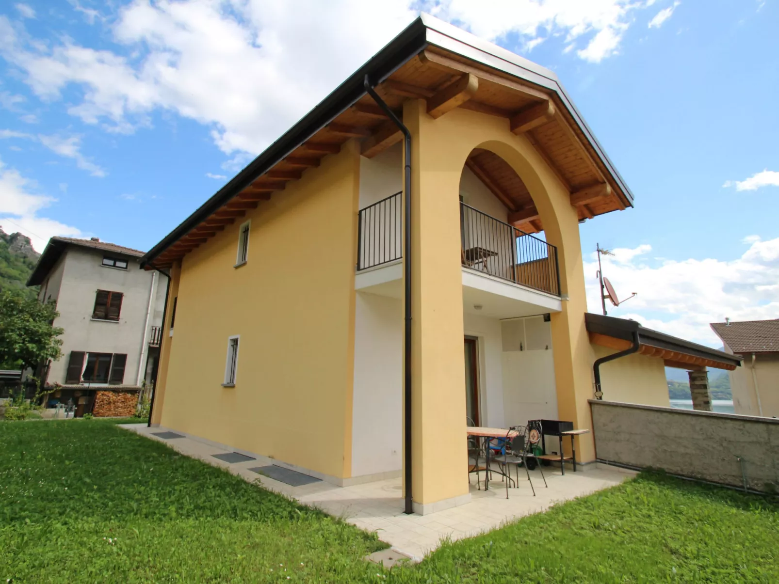 Risi-Outside