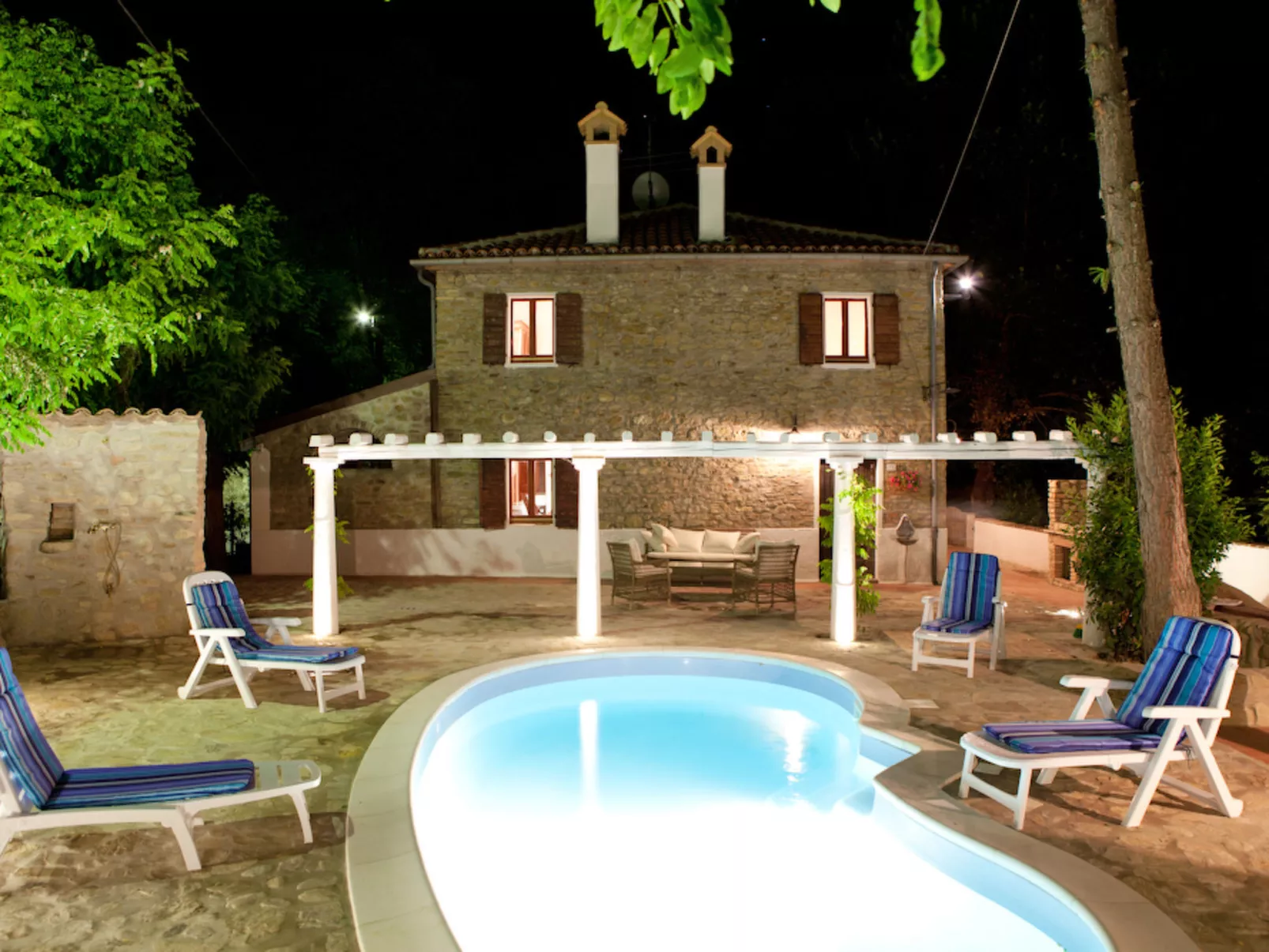 Casale Antica Pietra-Dehors