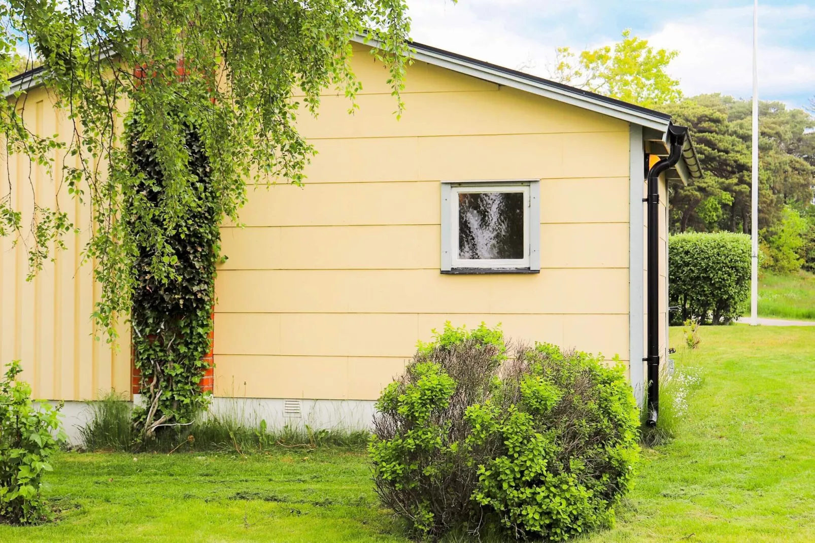 4 person holiday home in FALKENBERG-Outdoor
