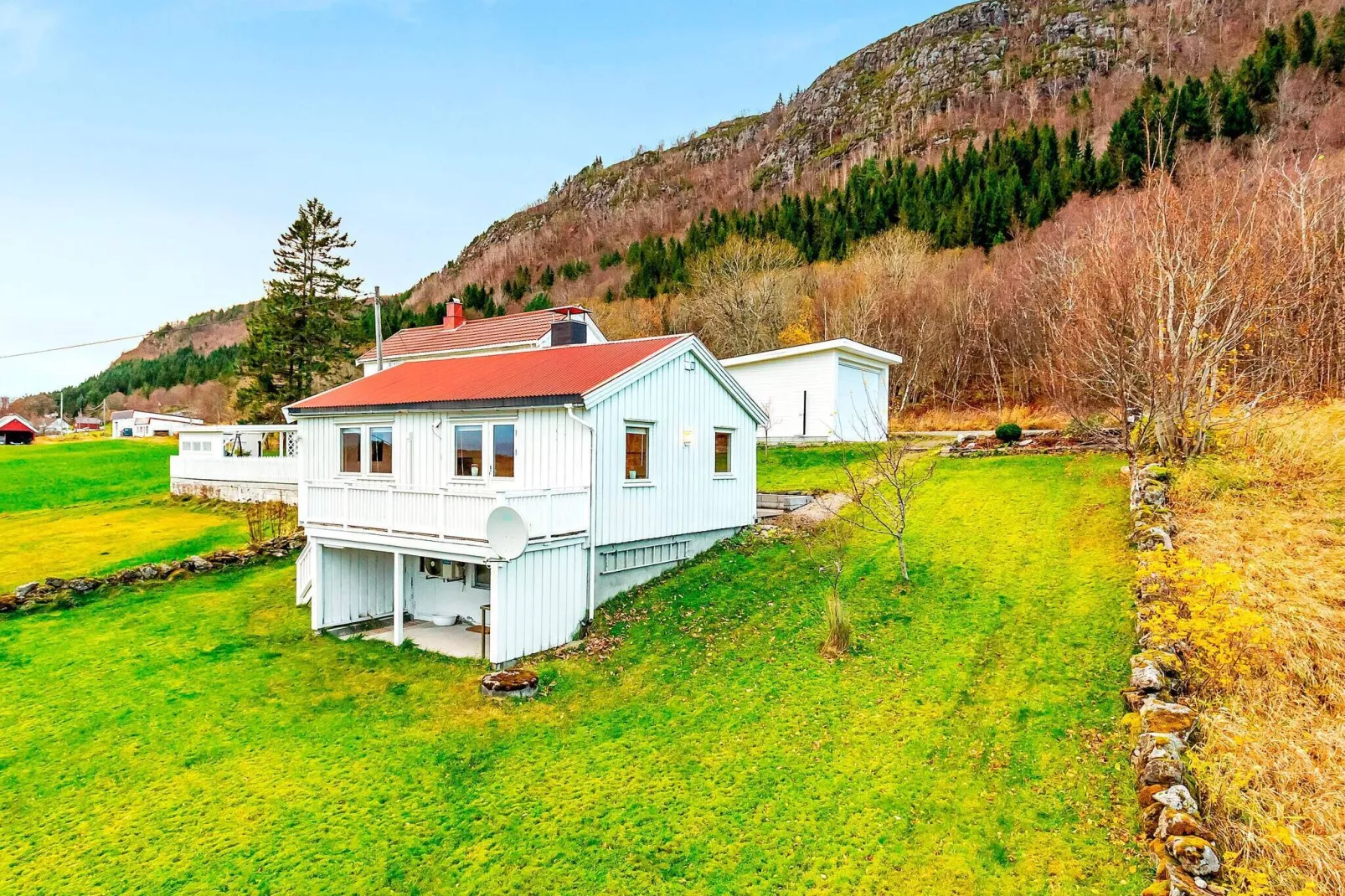 6 person holiday home in AVERØY-Outdoor