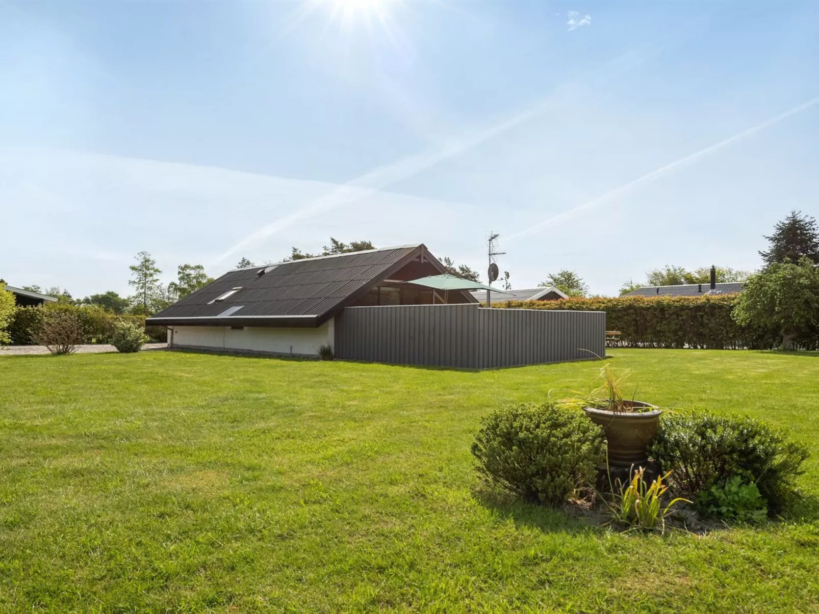 "Tican" - 400m from the sea-Outside