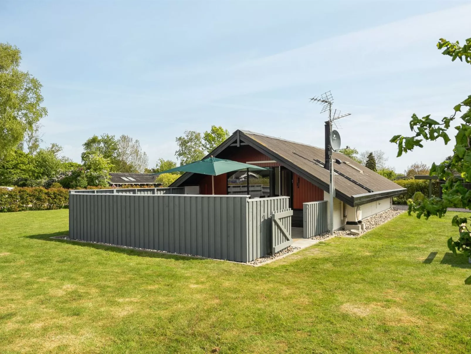 "Tican" - 400m from the sea-Outside