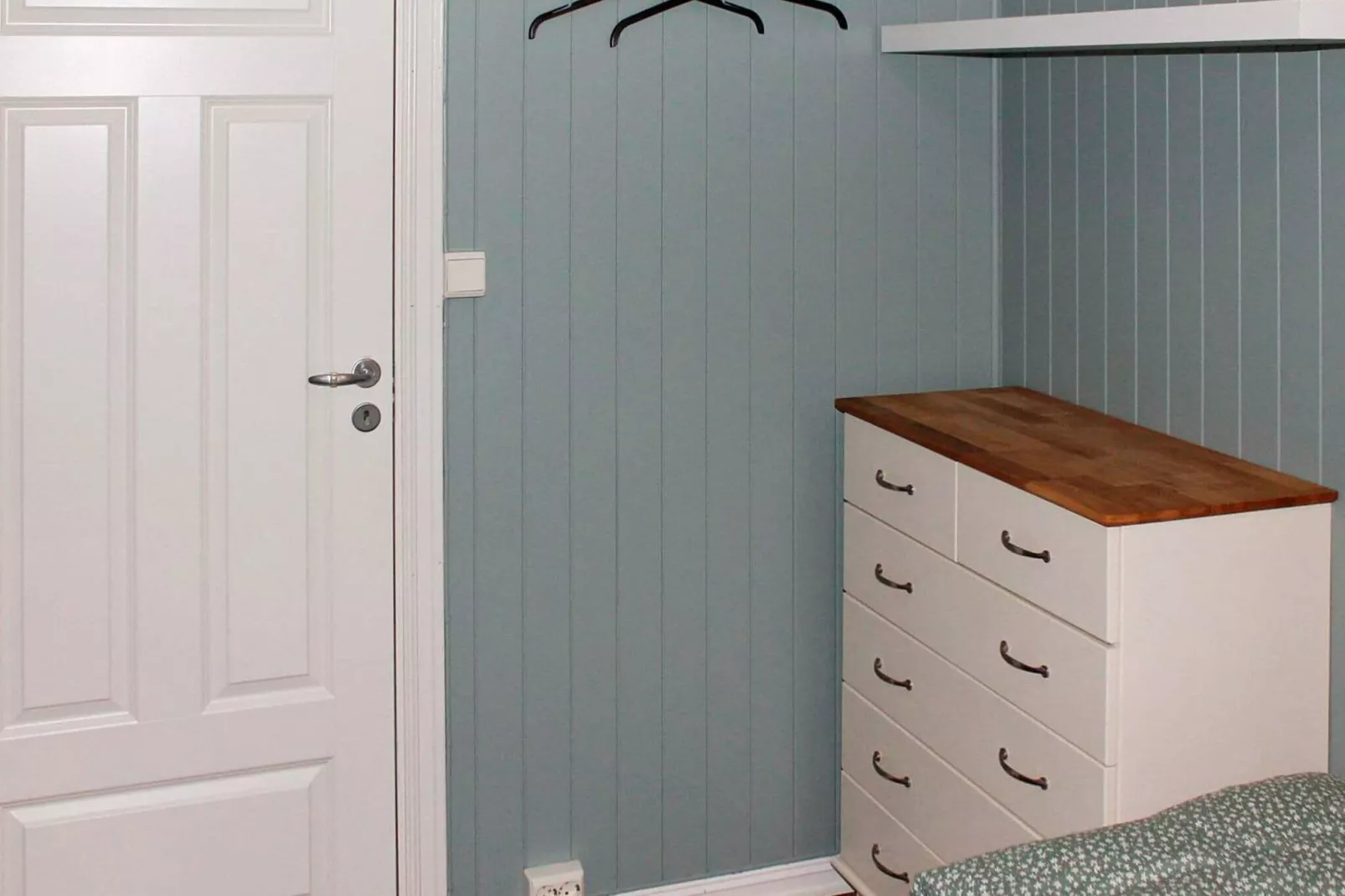 6 person holiday home in AVERØY-Indoor