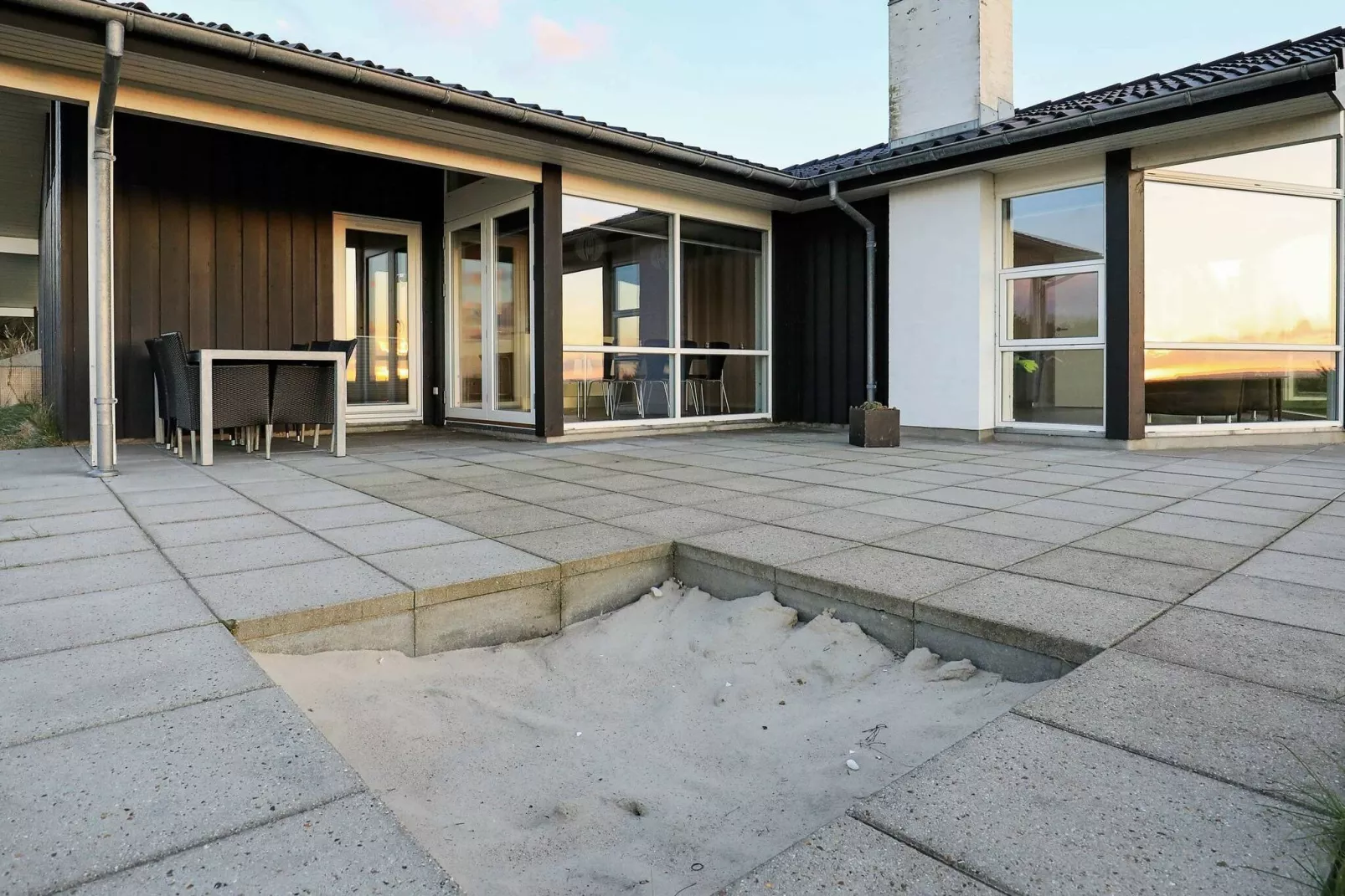 10 person holiday home in Løgstør-Outdoor