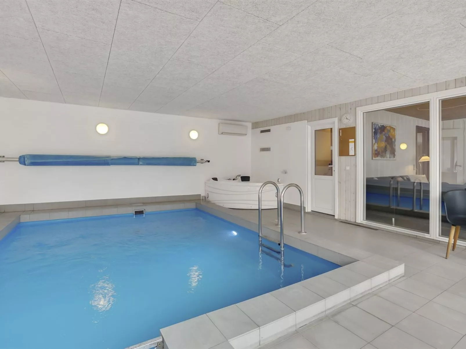 "Sverker" - 300m from the sea-Drinnen