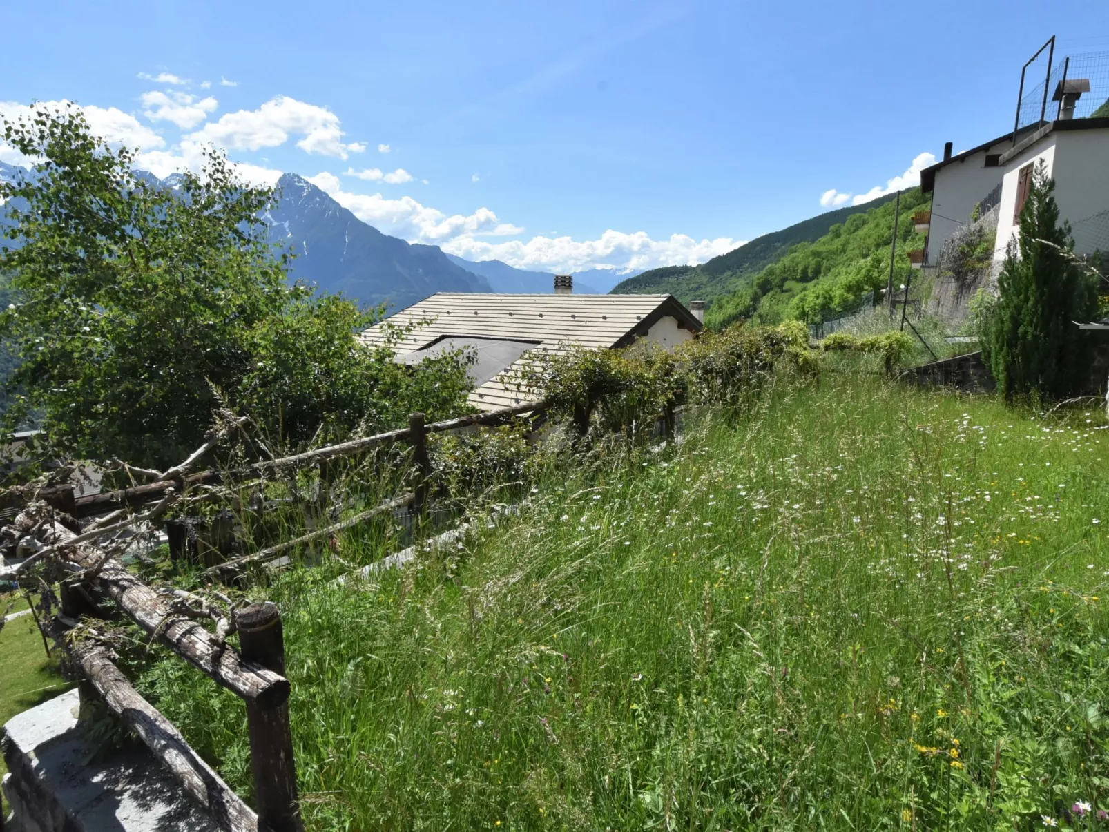 Rustico Olmo-Outside