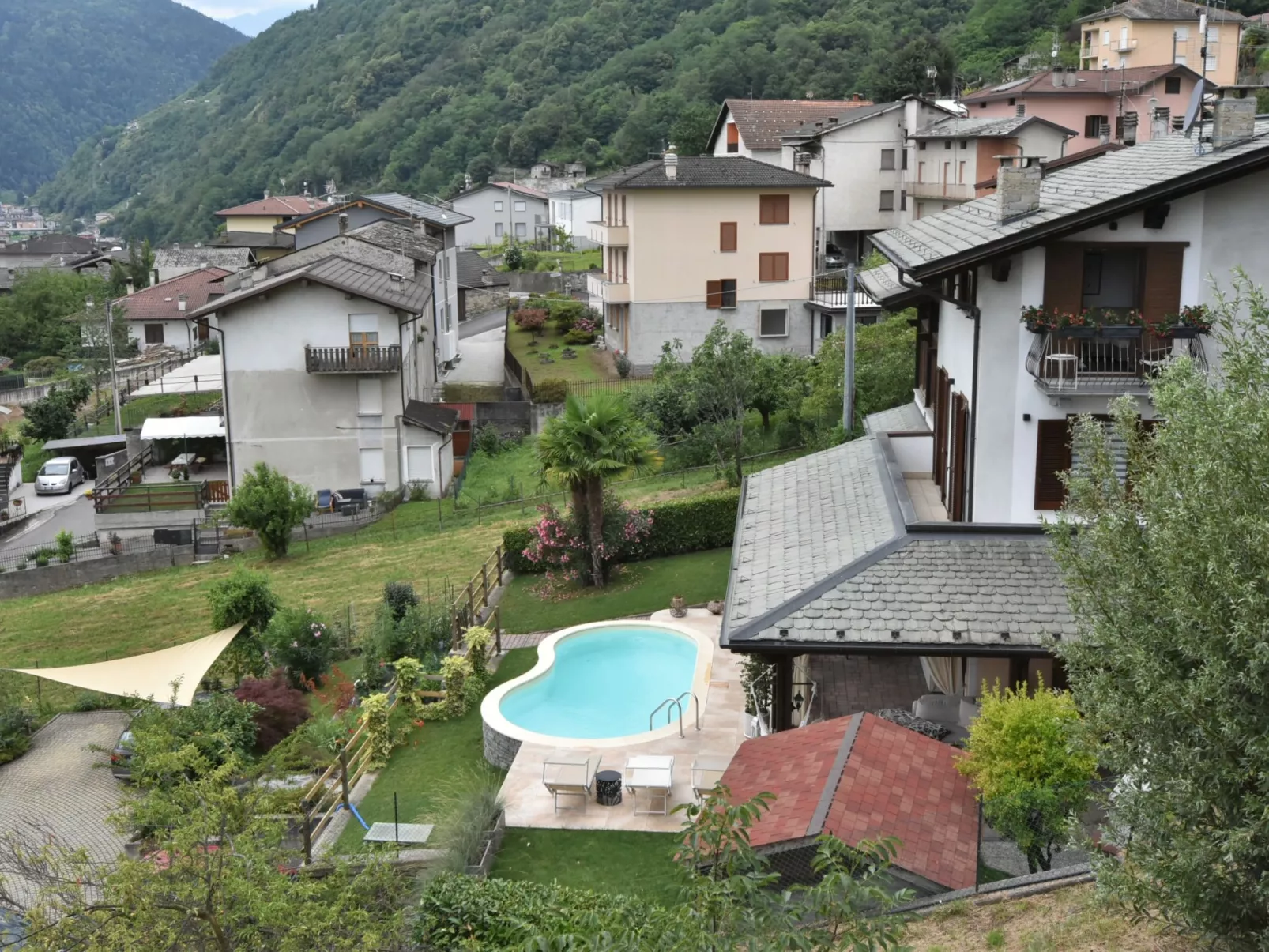 Valley View Pool Apartment-Outside