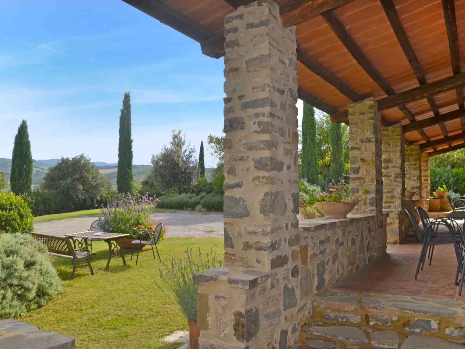 Montecucco Winery-Outside