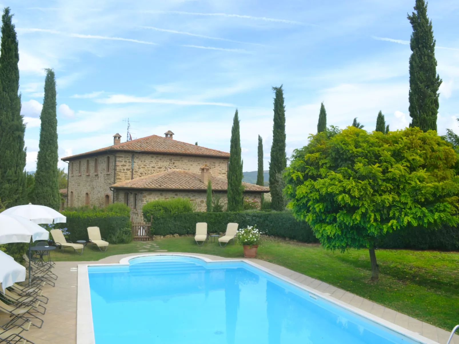 Montecucco Winery-Outside