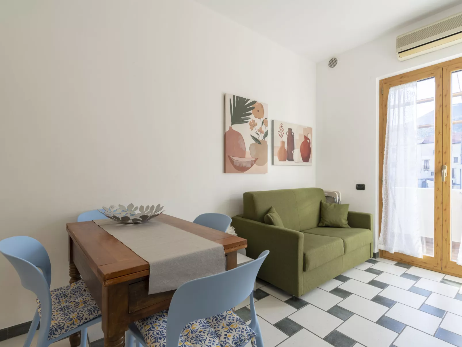 Casa Lory-Inside