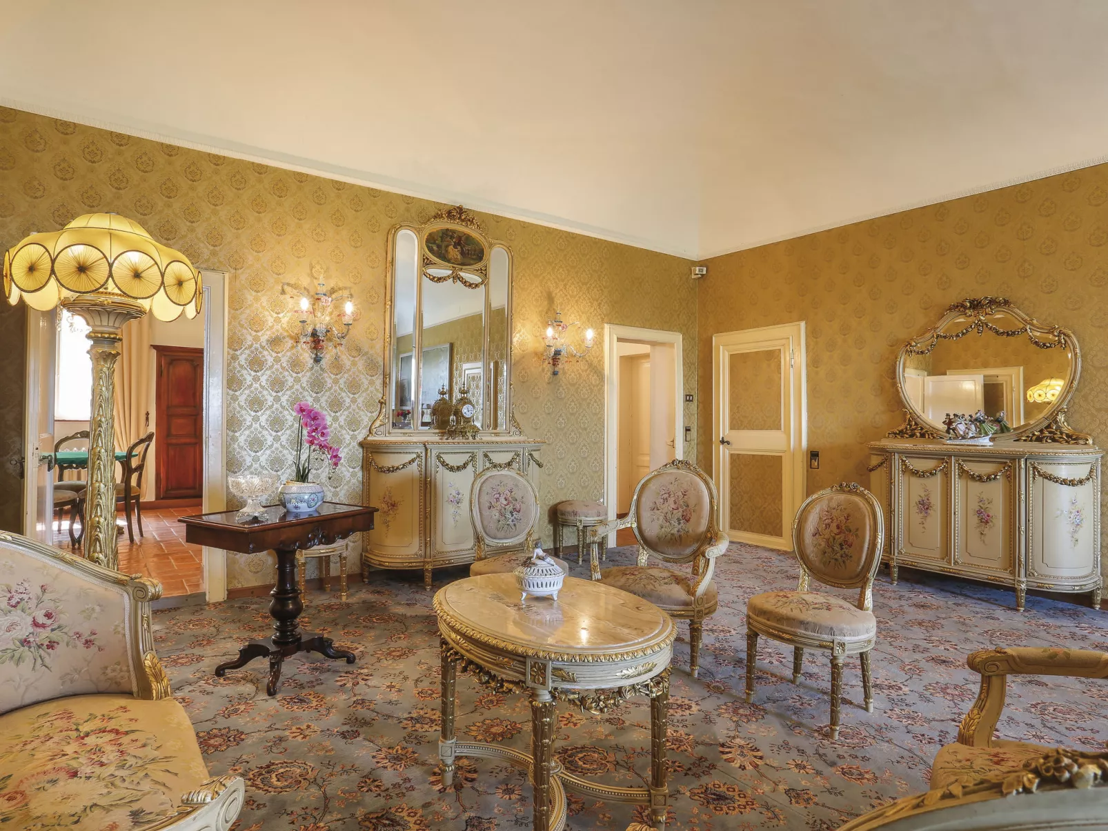Villa La Guardia Vecchia-Dedans