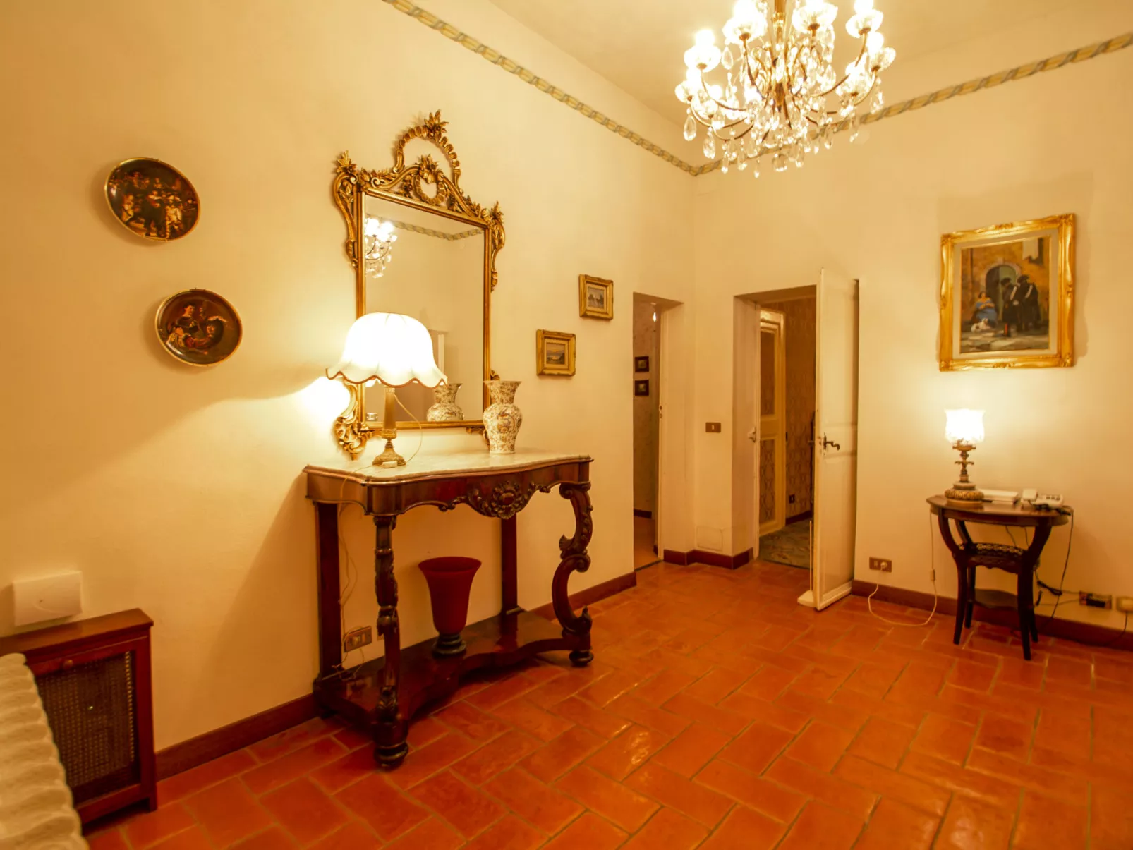 Villa La Guardia Vecchia-Dedans