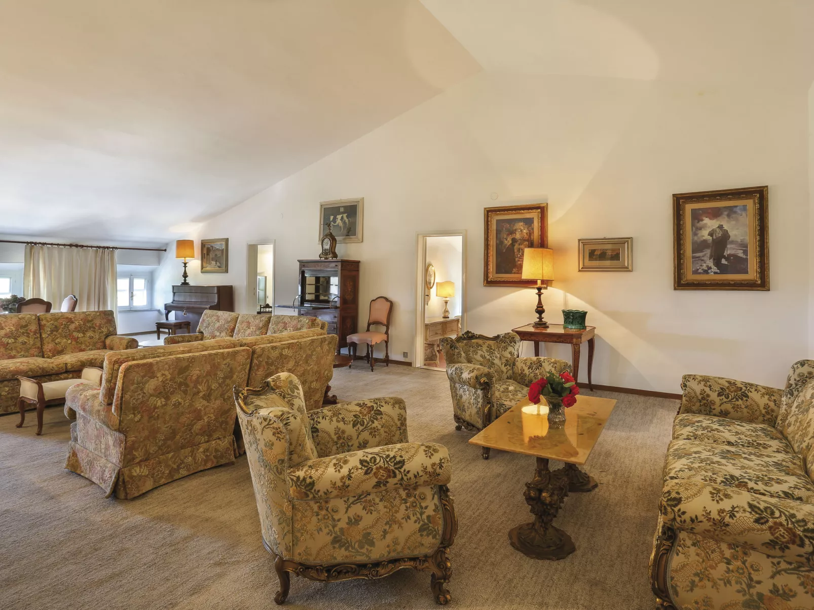 Villa La Guardia Vecchia-Dedans