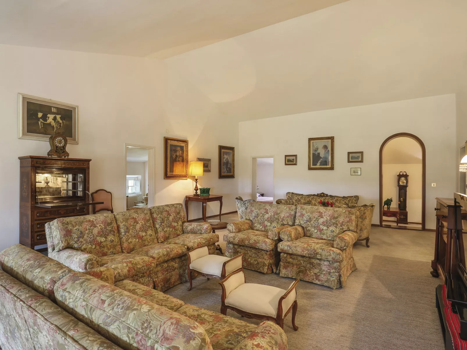 Villa La Guardia Vecchia-Dedans