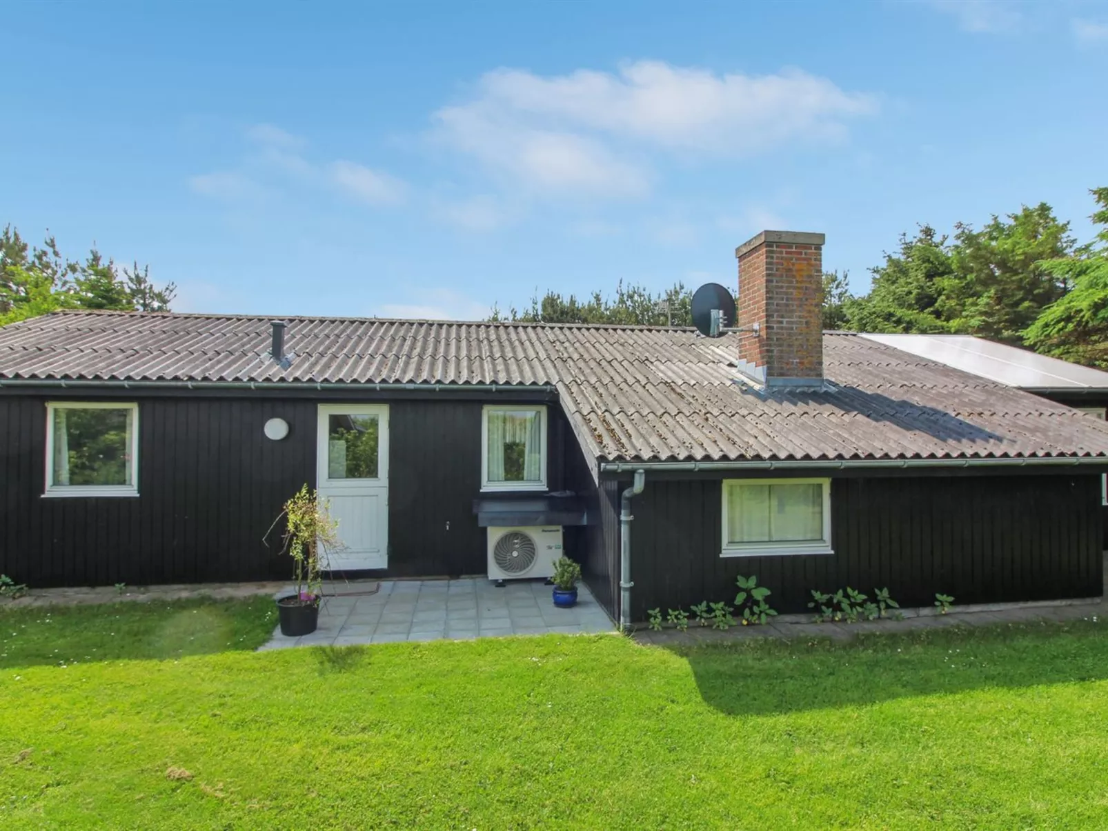 "Arben" - 900m from the sea-Outside