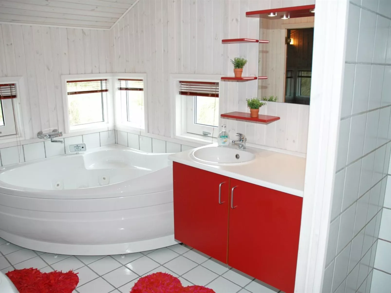 "Emelie" - 200m from the sea-Inside
