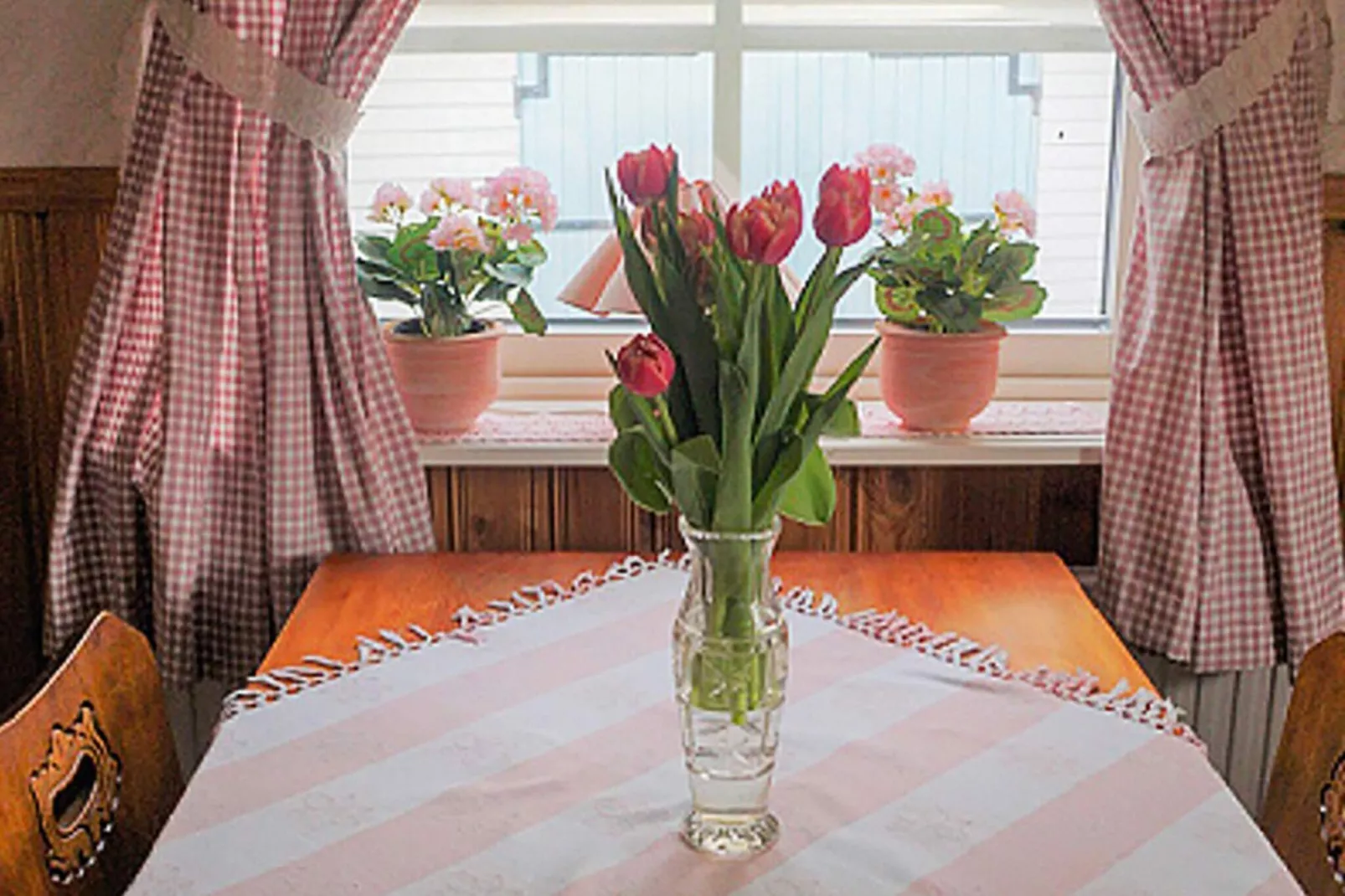 6 person holiday home in TROLLHÄTTAN-Indoor