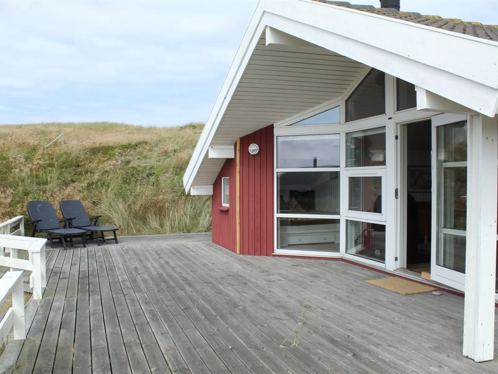 "Emelie" - 200m from the sea-Outside