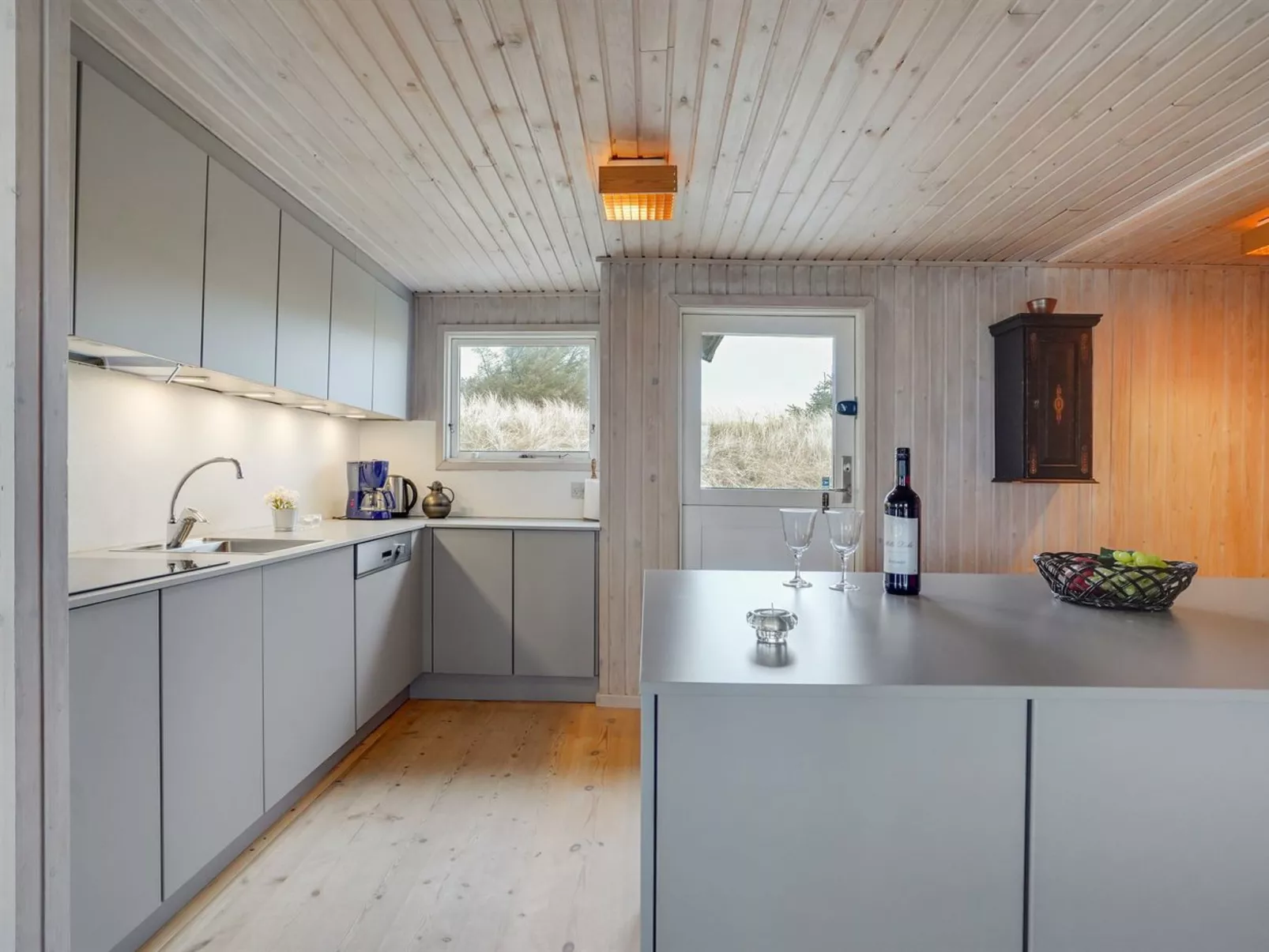 "Fransine" - 480m from the sea-Inside