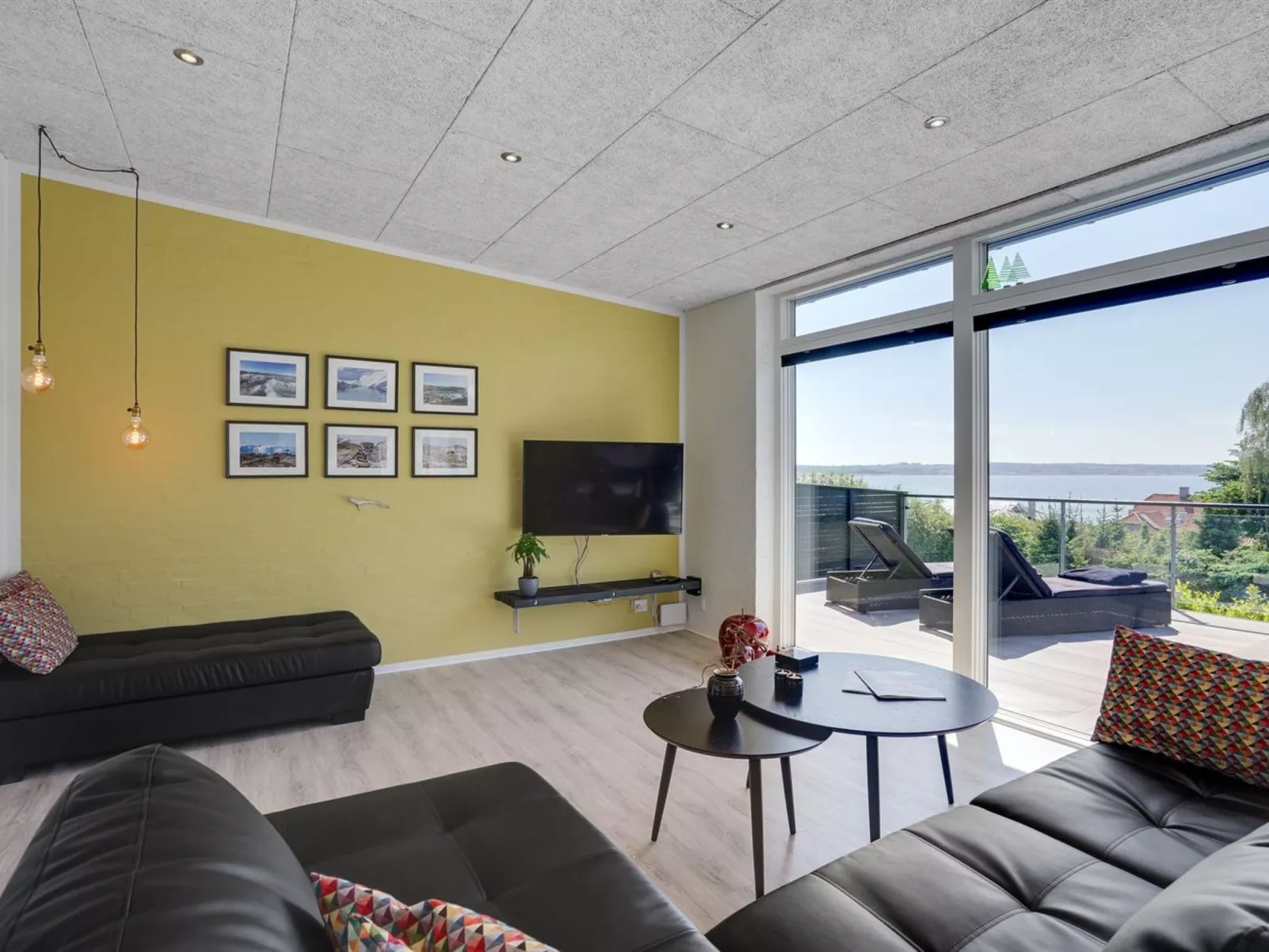 "Jadara" - 200m from the sea-Inside