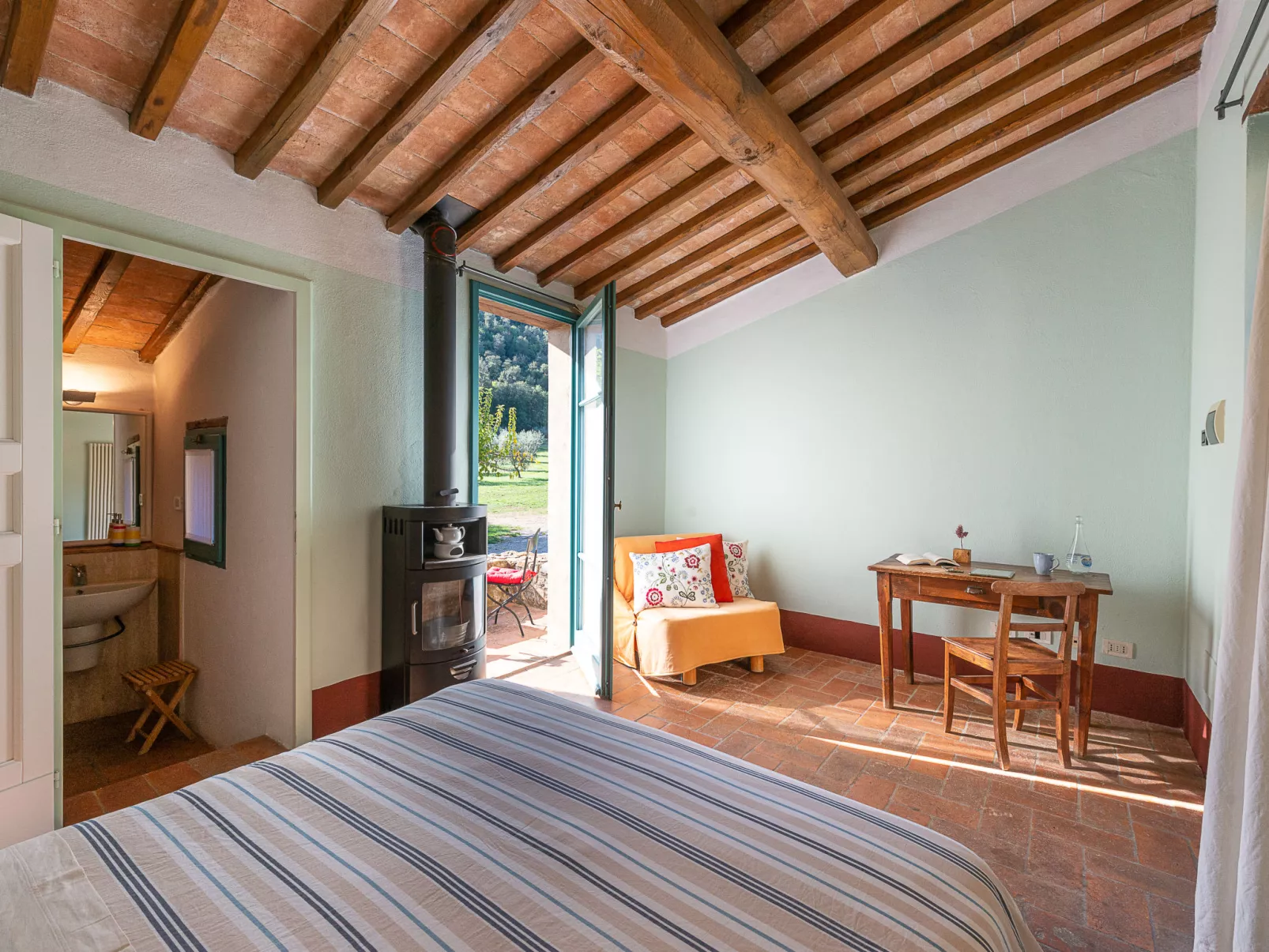 Podere Vignali-Inside