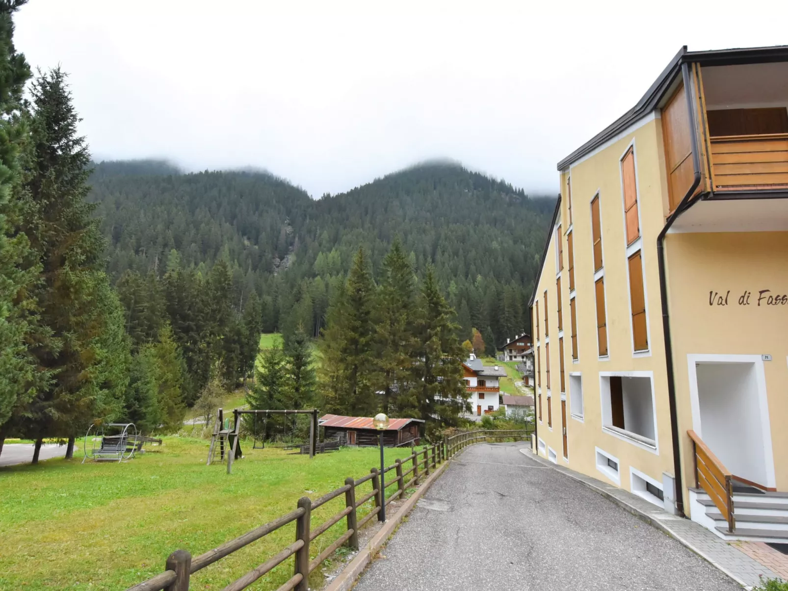 Condominio Val di Fassa-Outside