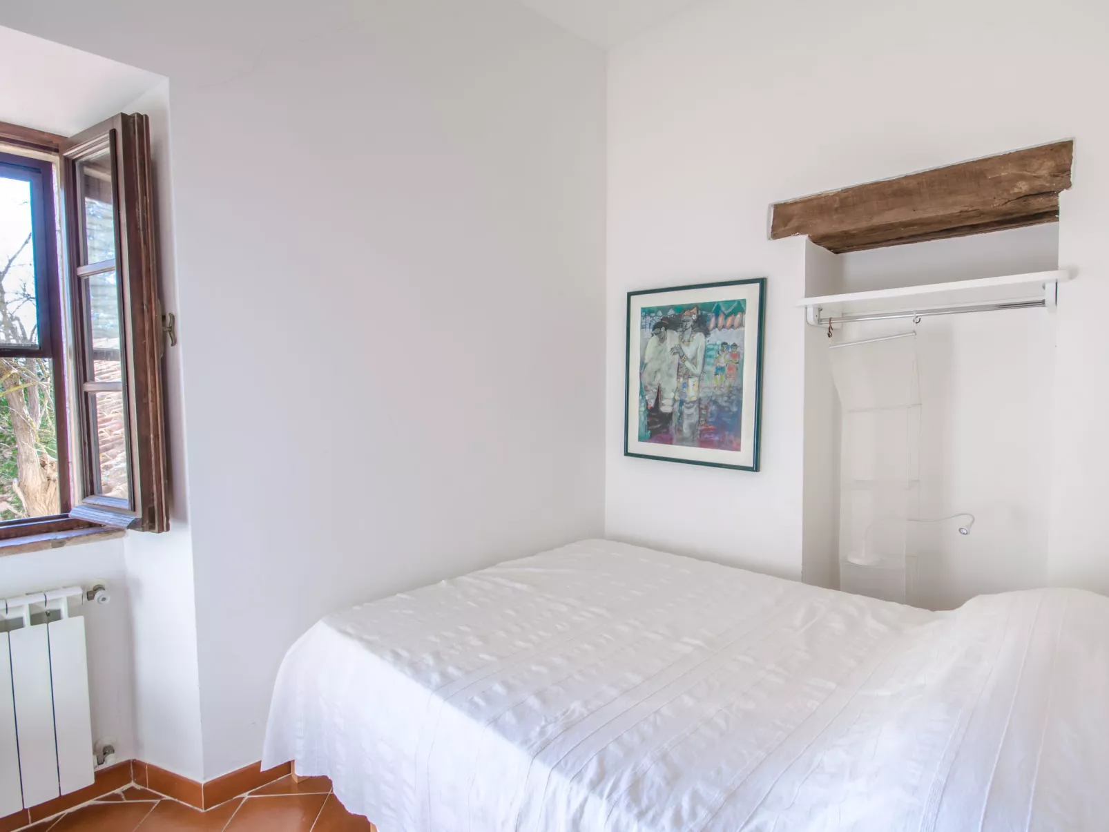 Borgo-Inside