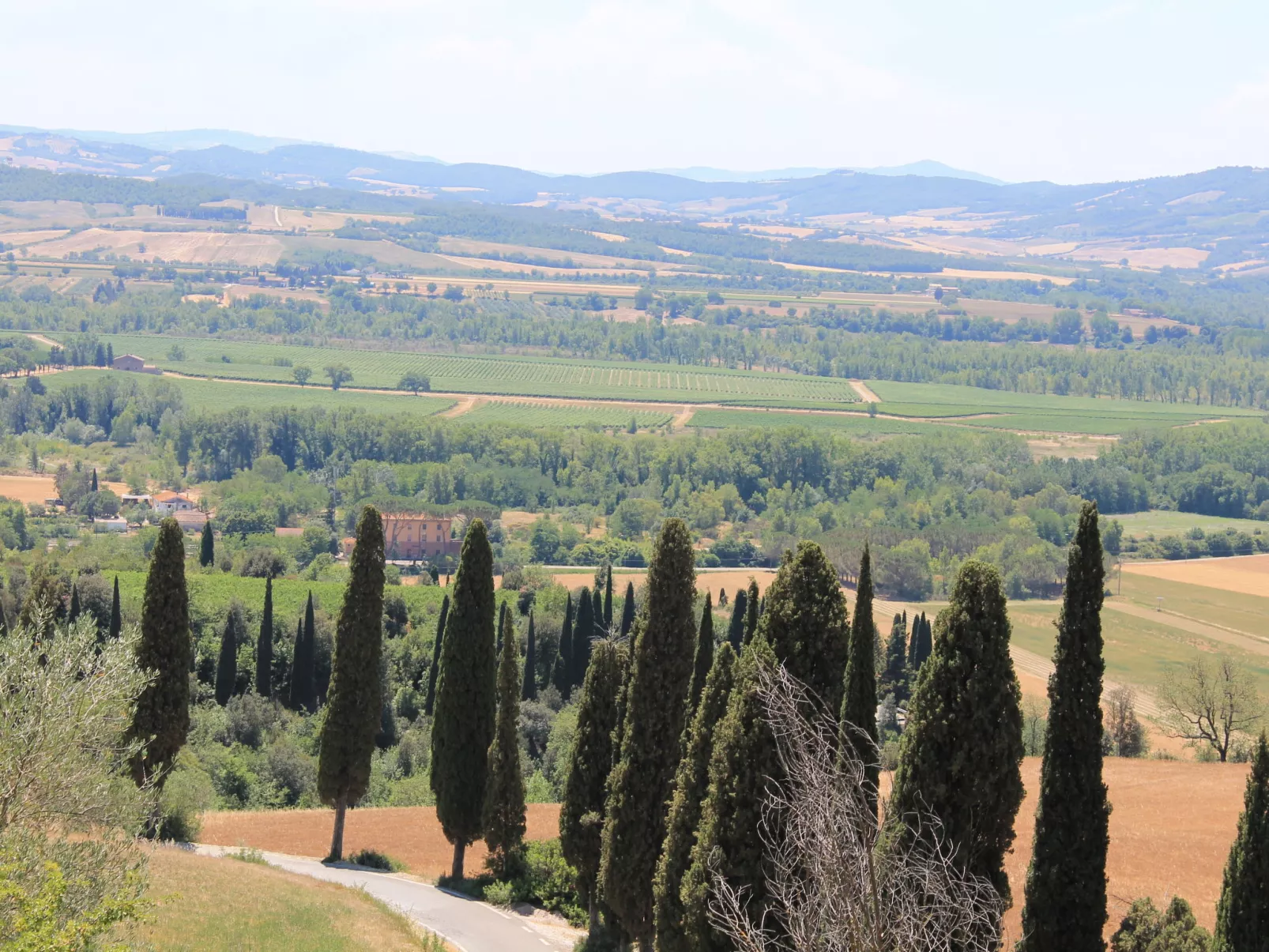 Borgo-Outside