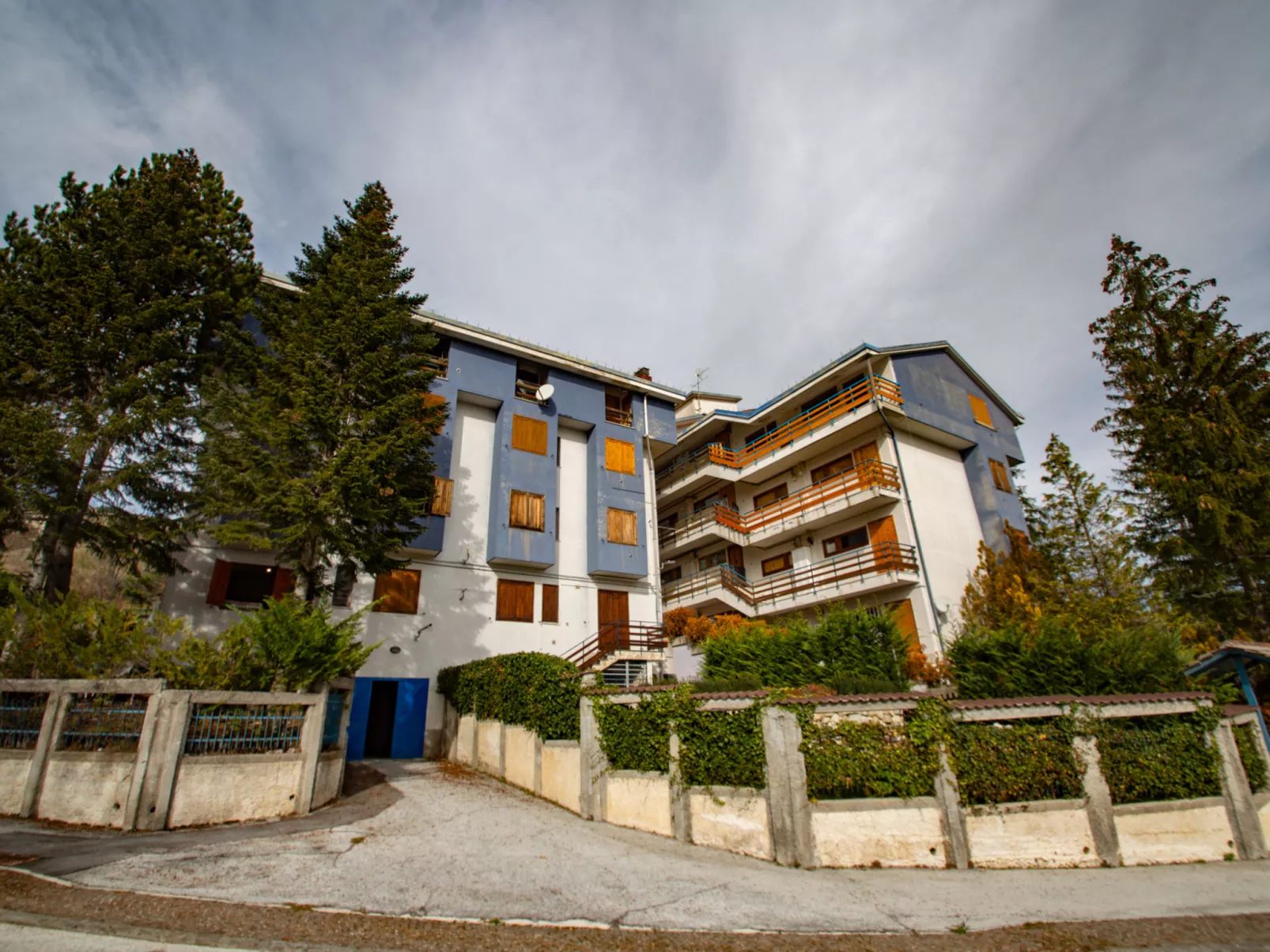 La Collina-Dehors