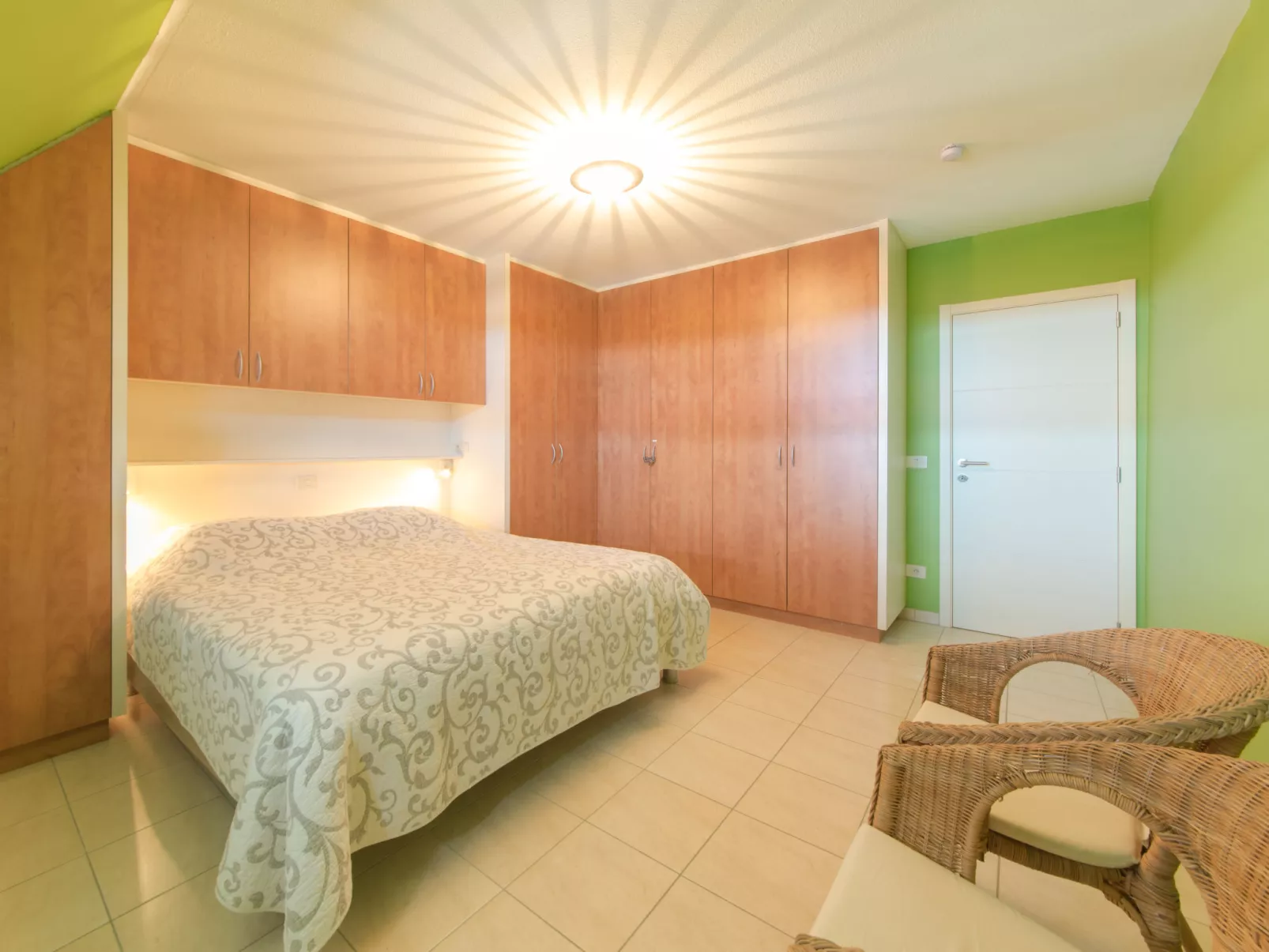 Goldsands II 402 Top floor with parking-Inside