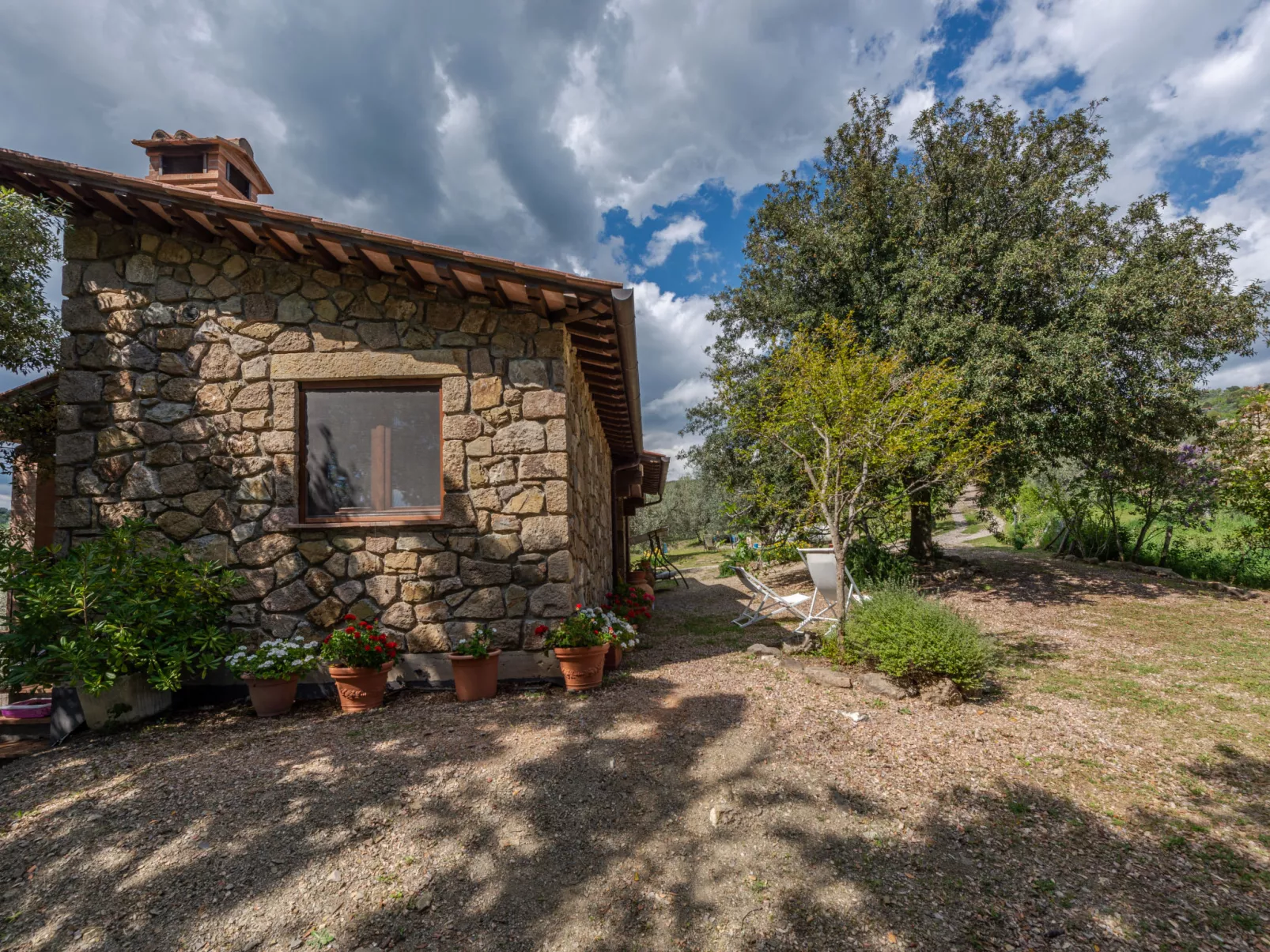 Fonte al Tesoro-Outside
