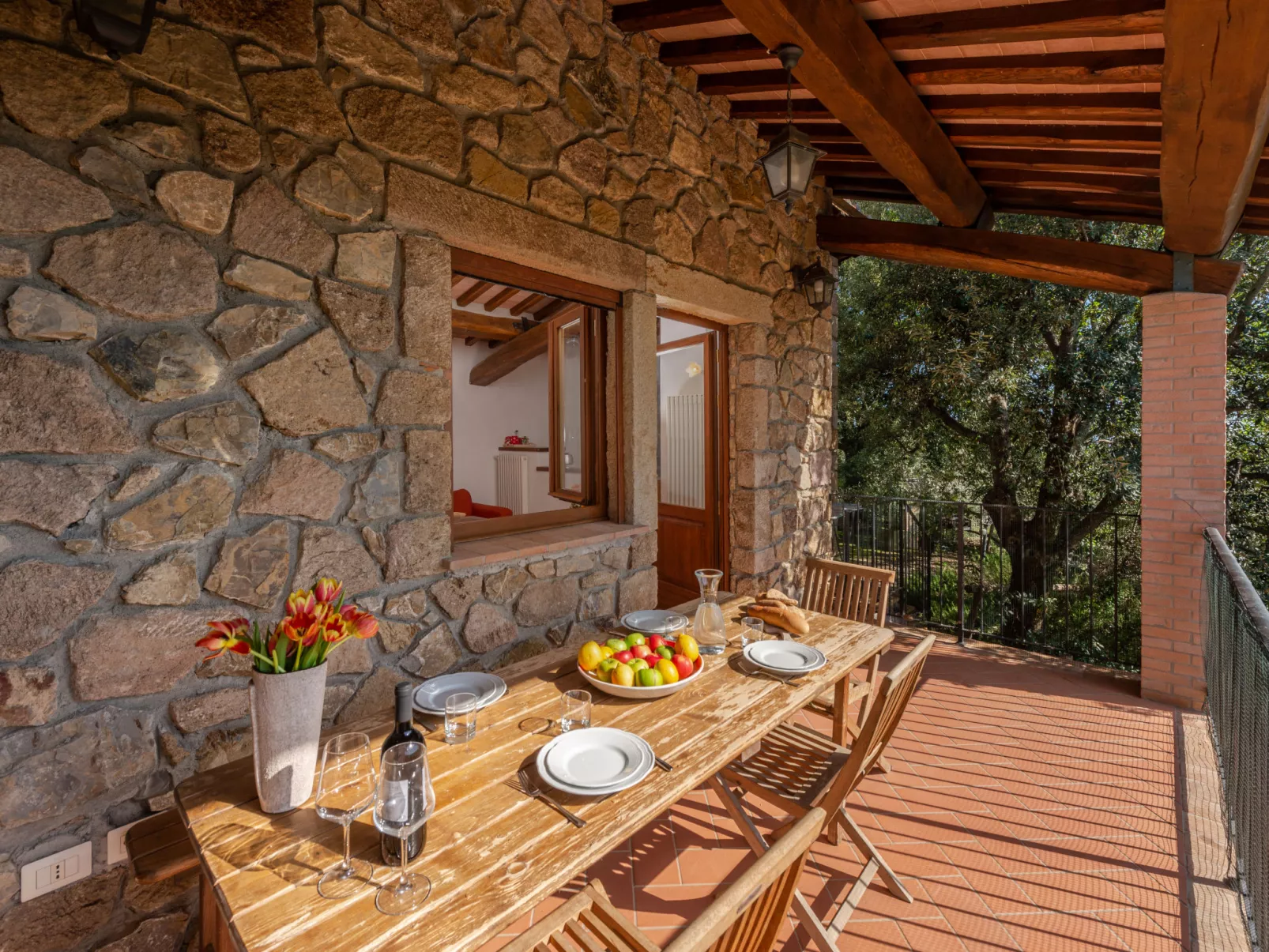 Fonte al Tesoro-Outside