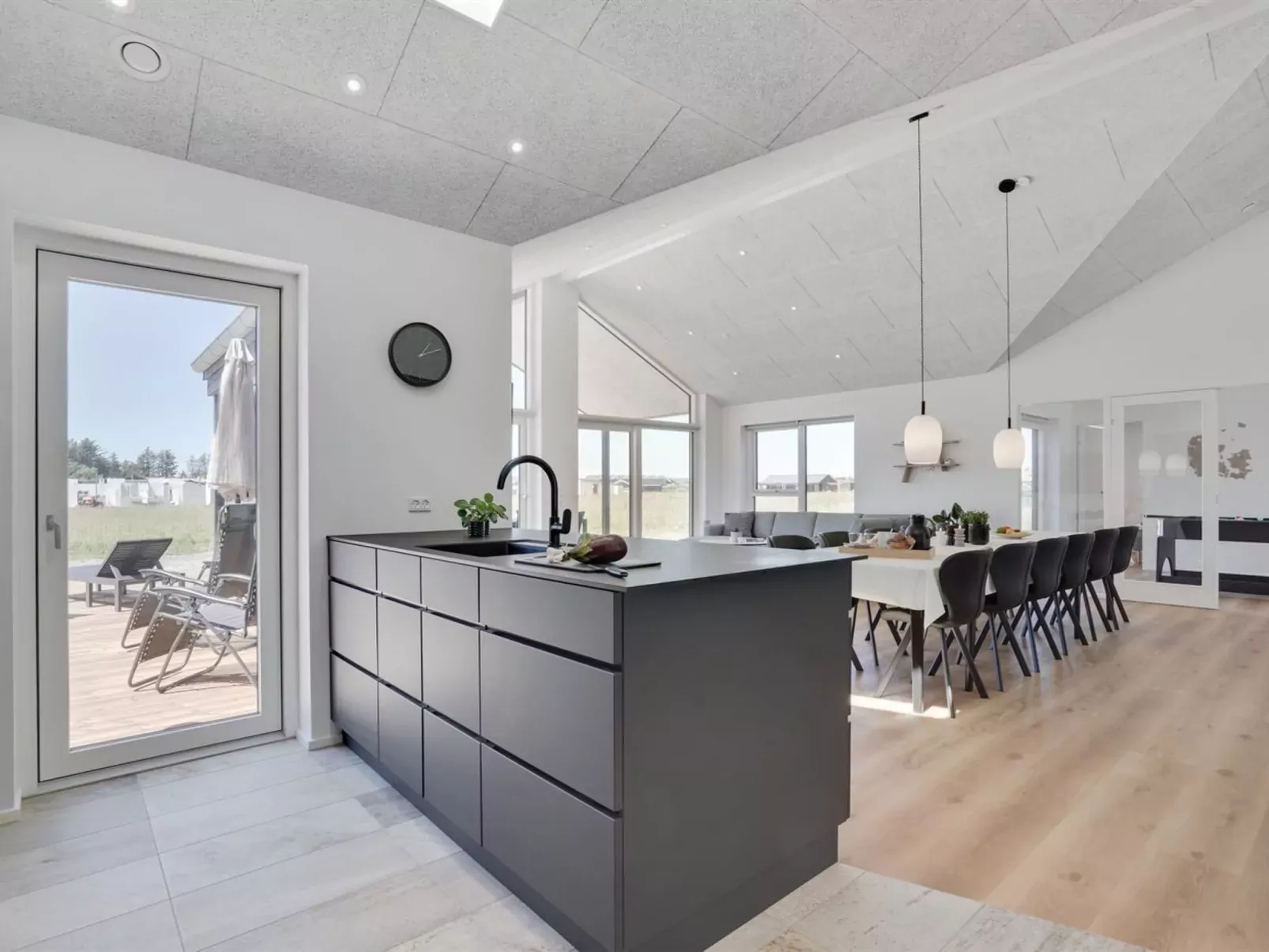 "Ambra" - 950m from the sea-Inside