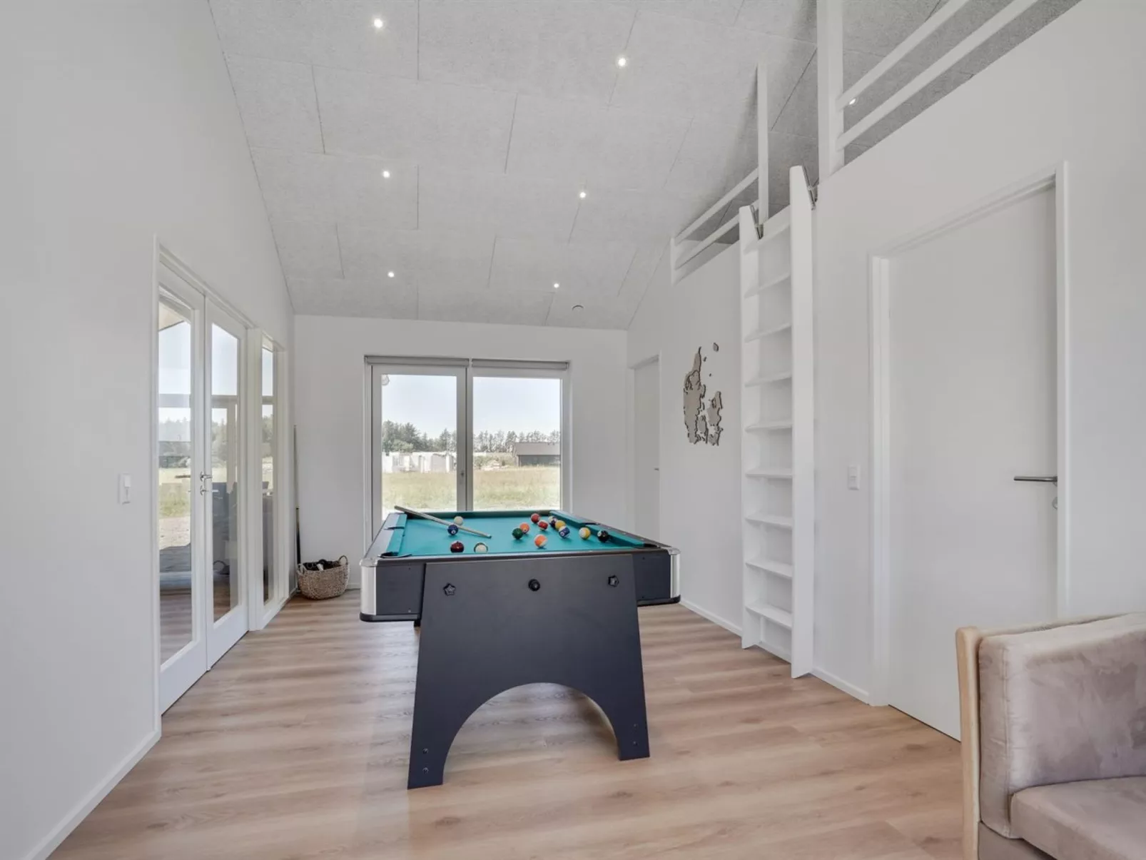 "Ambra" - 950m from the sea-Inside