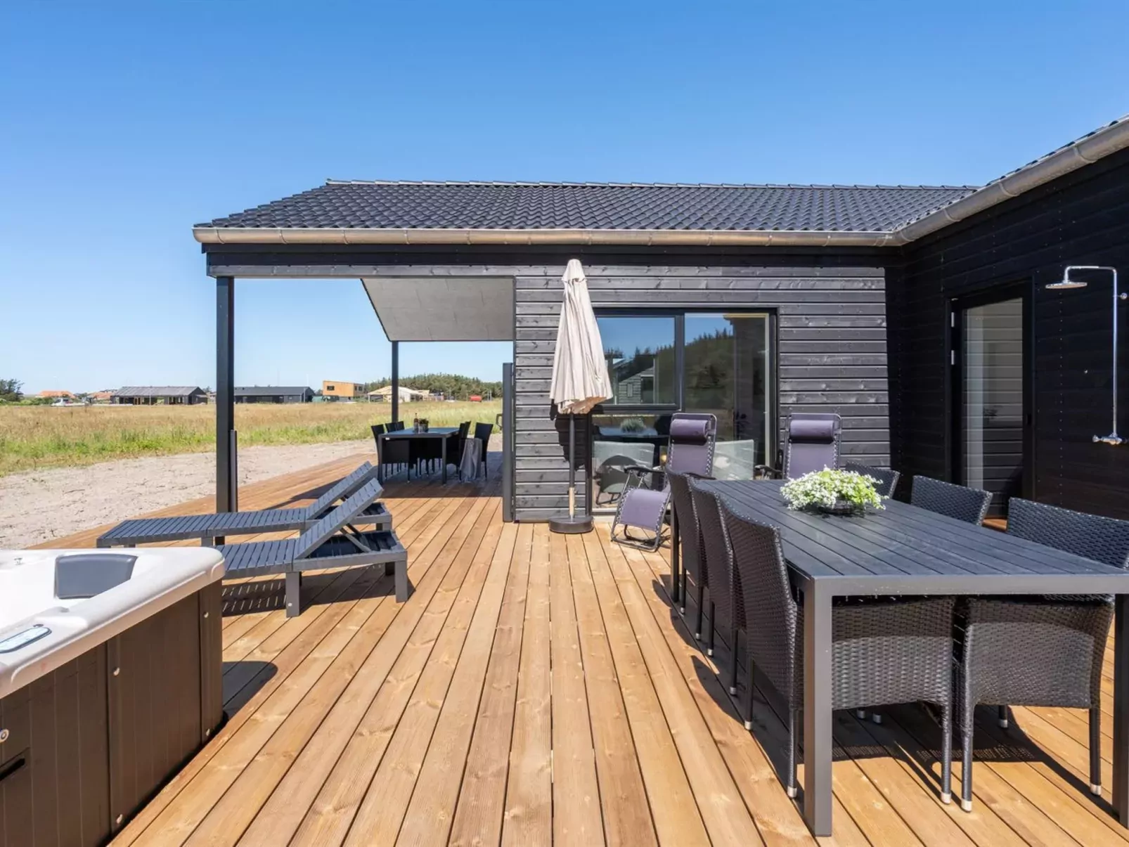 "Ambra" - 950m from the sea-Outside