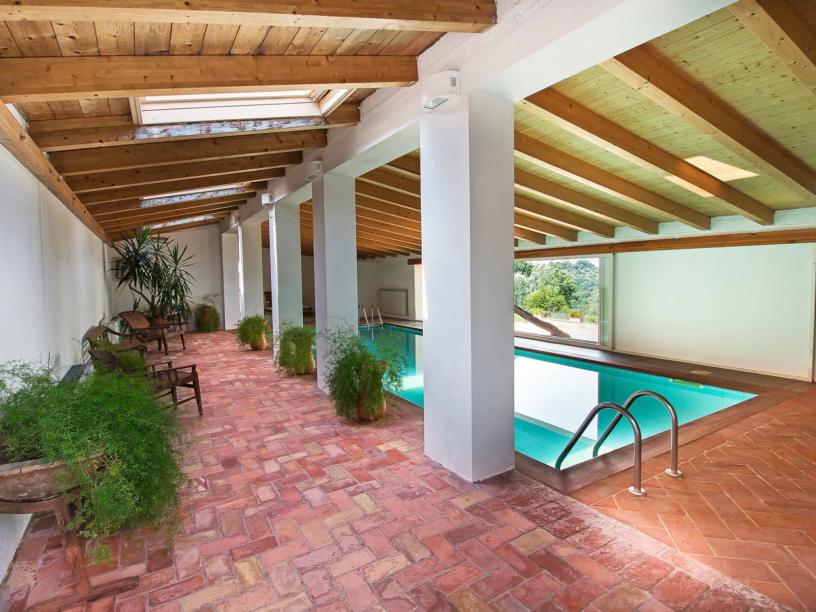 Santa Marta-Inside